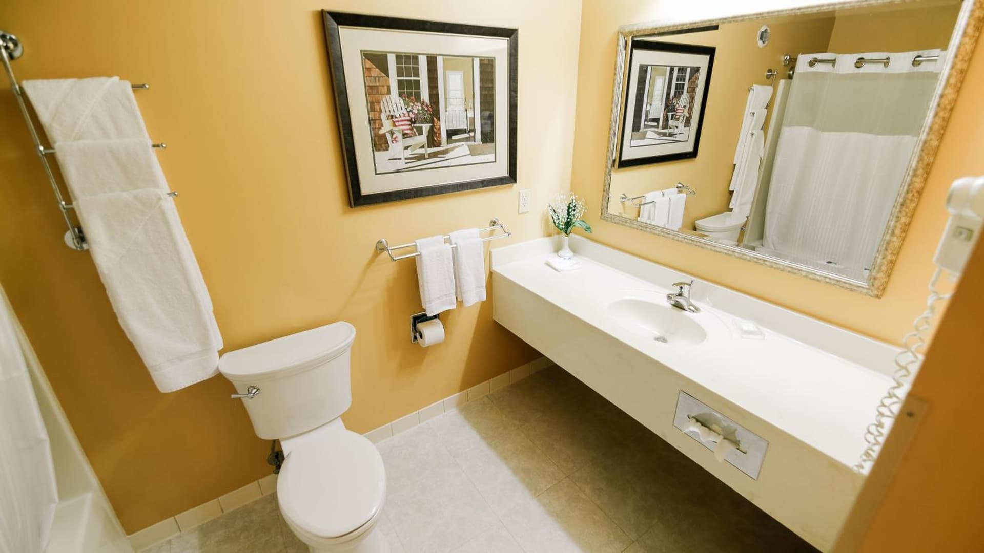 Van Buren Hotel gallery photo in Shipshewana, IN — image 48