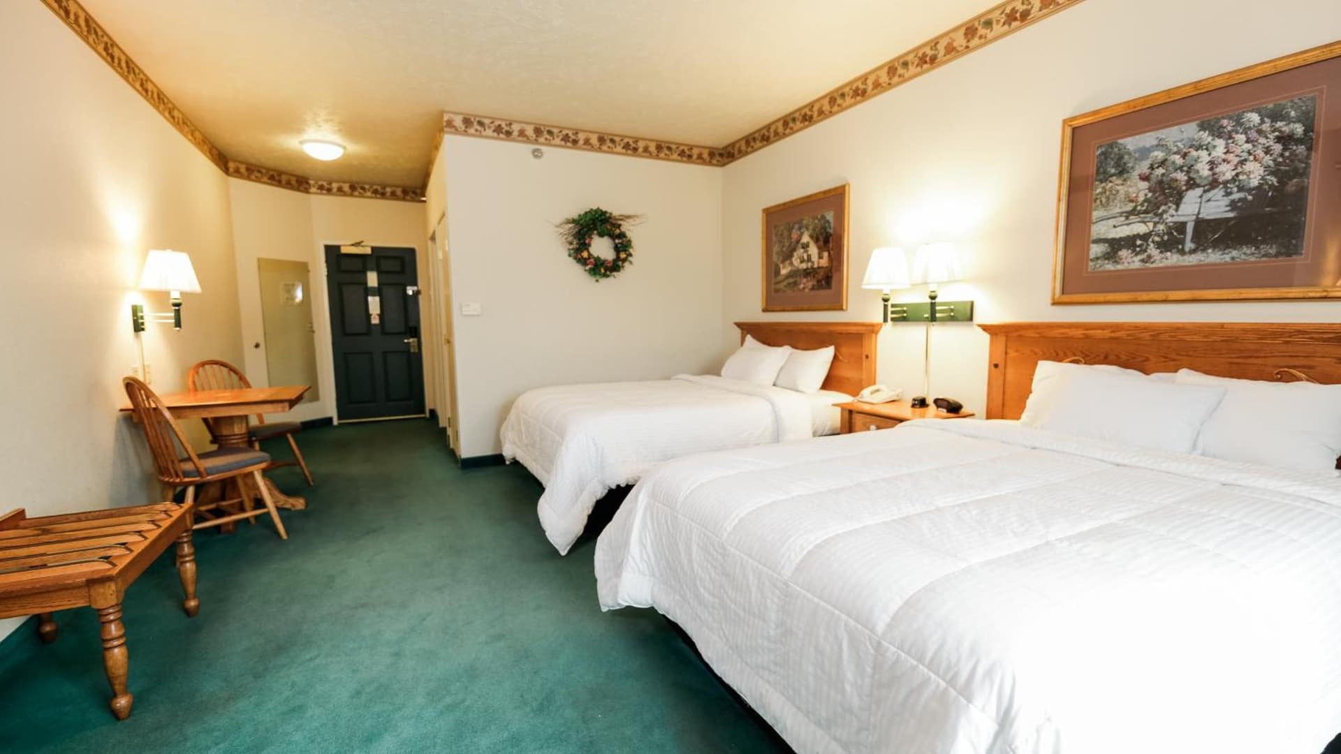 Van Buren Hotel gallery photo in Shipshewana, IN — image 8