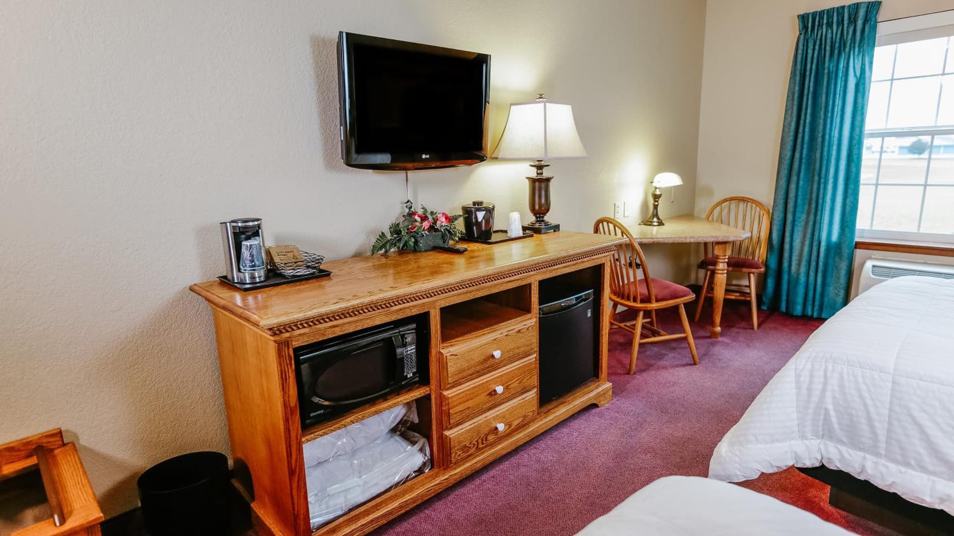 Van Buren Hotel gallery photo in Shipshewana, IN — image 42