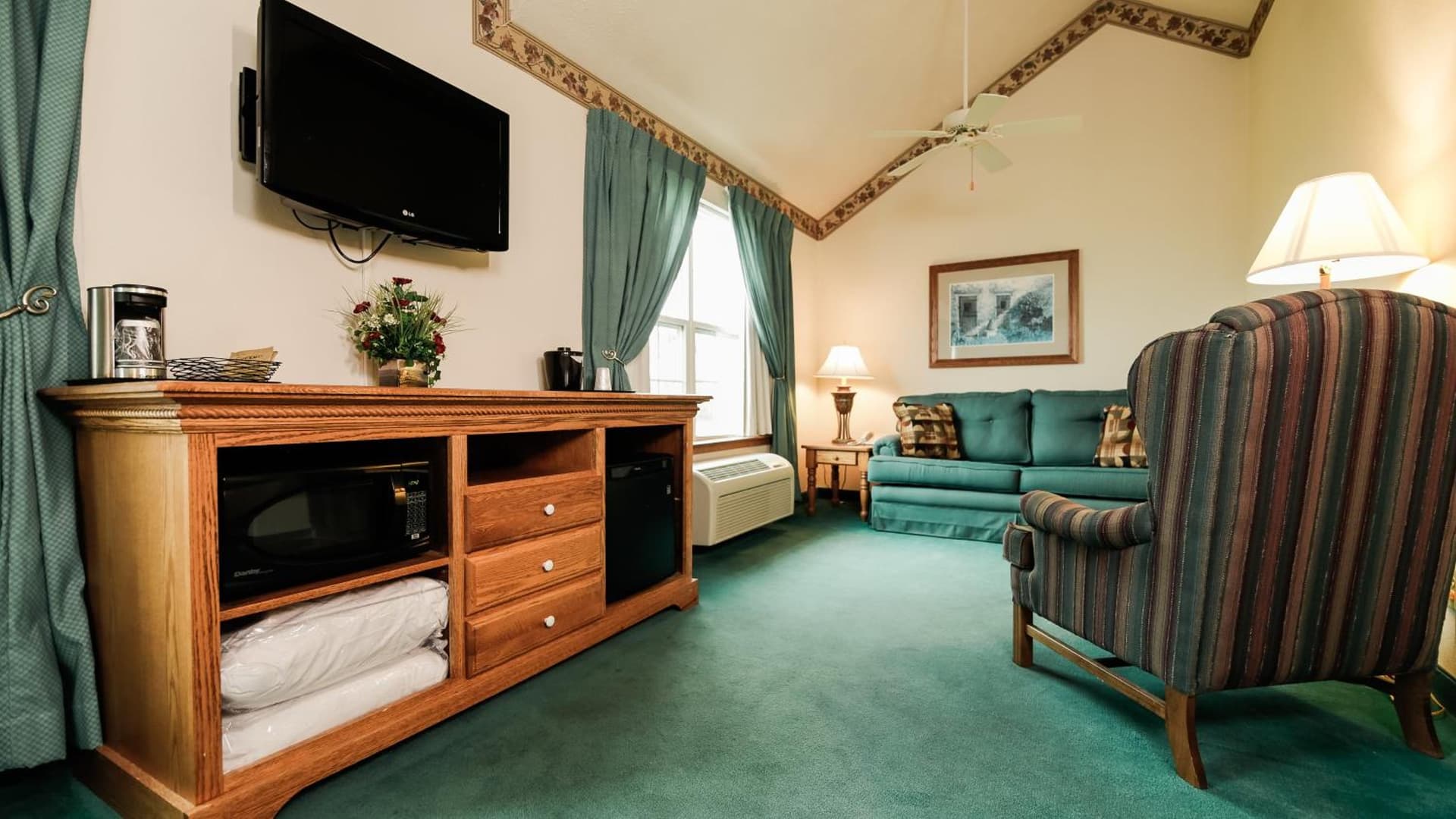Van Buren Hotel gallery photo in Shipshewana, IN — image 30