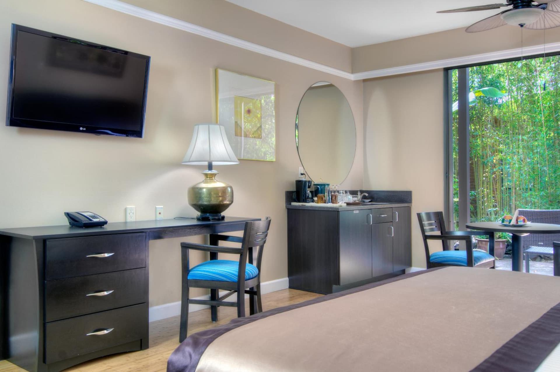 Dinah's Garden Hotel gallery photo in Palo Alto, CA — image 28