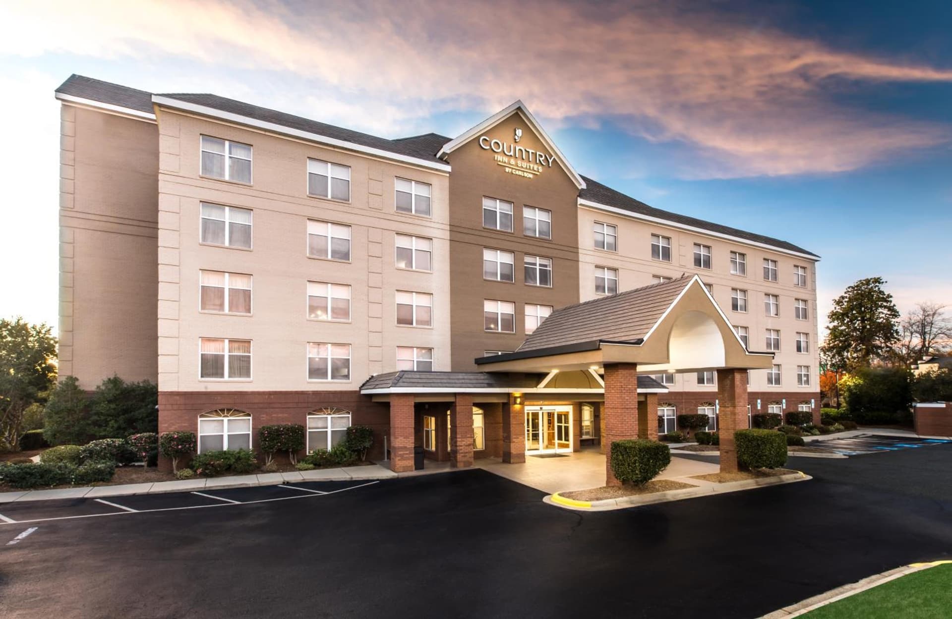 Country Inn & Suites by Radisson, Lake Norman Huntersville, NC — hotel in Huntersville, North Carolina