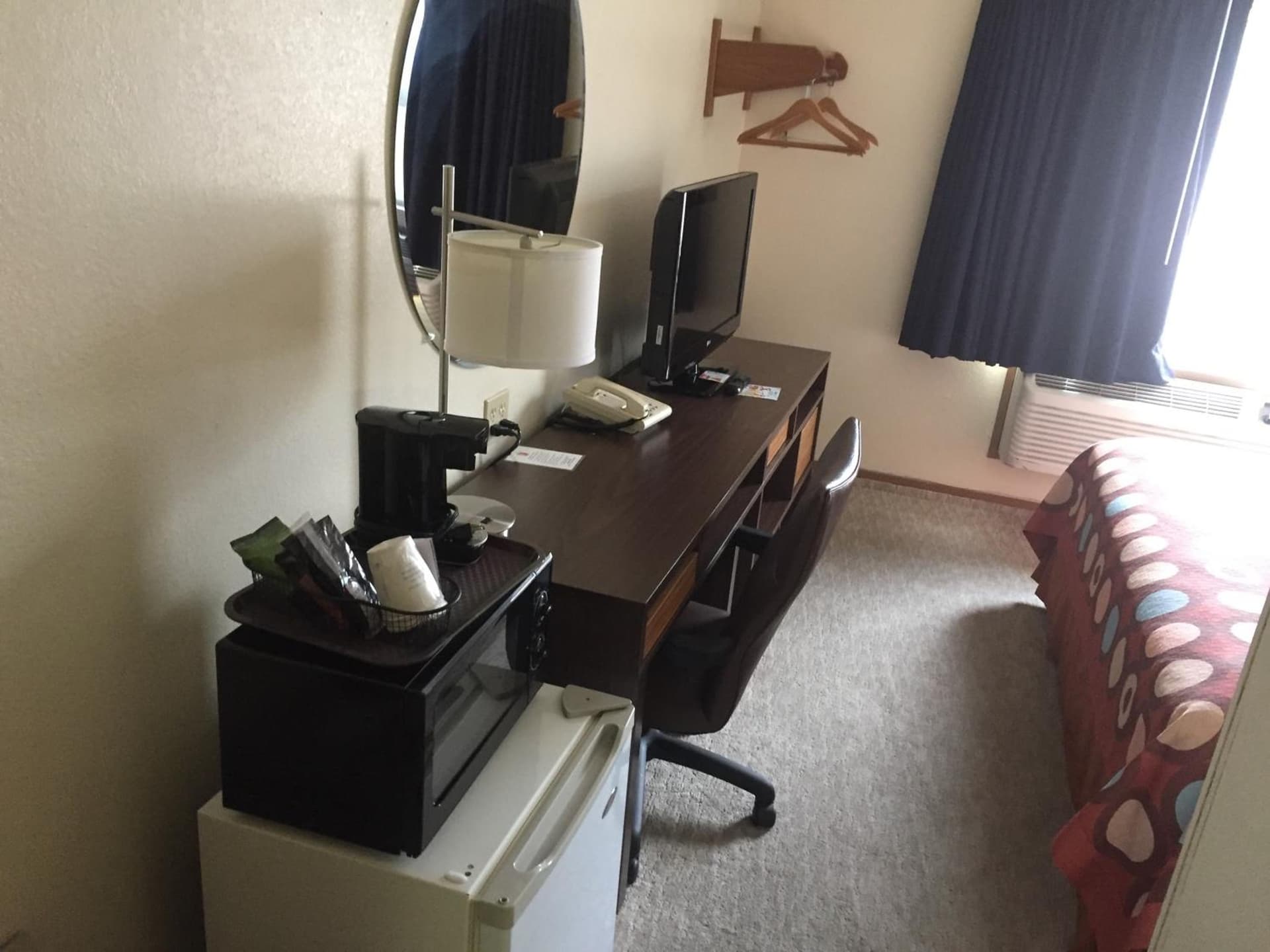Super 8 by Wyndham College Station gallery photo in College Station, TX — image 36