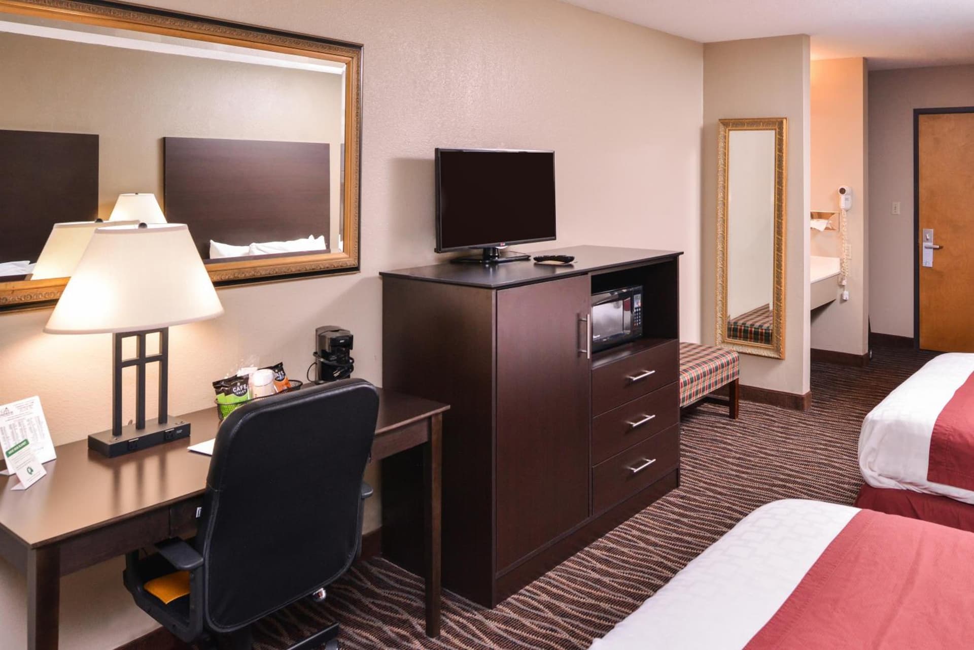 Baymont by Wyndham Sioux Falls North,I-29,Russell St, Airport interior in Sioux Falls, SD — gallery photo 2