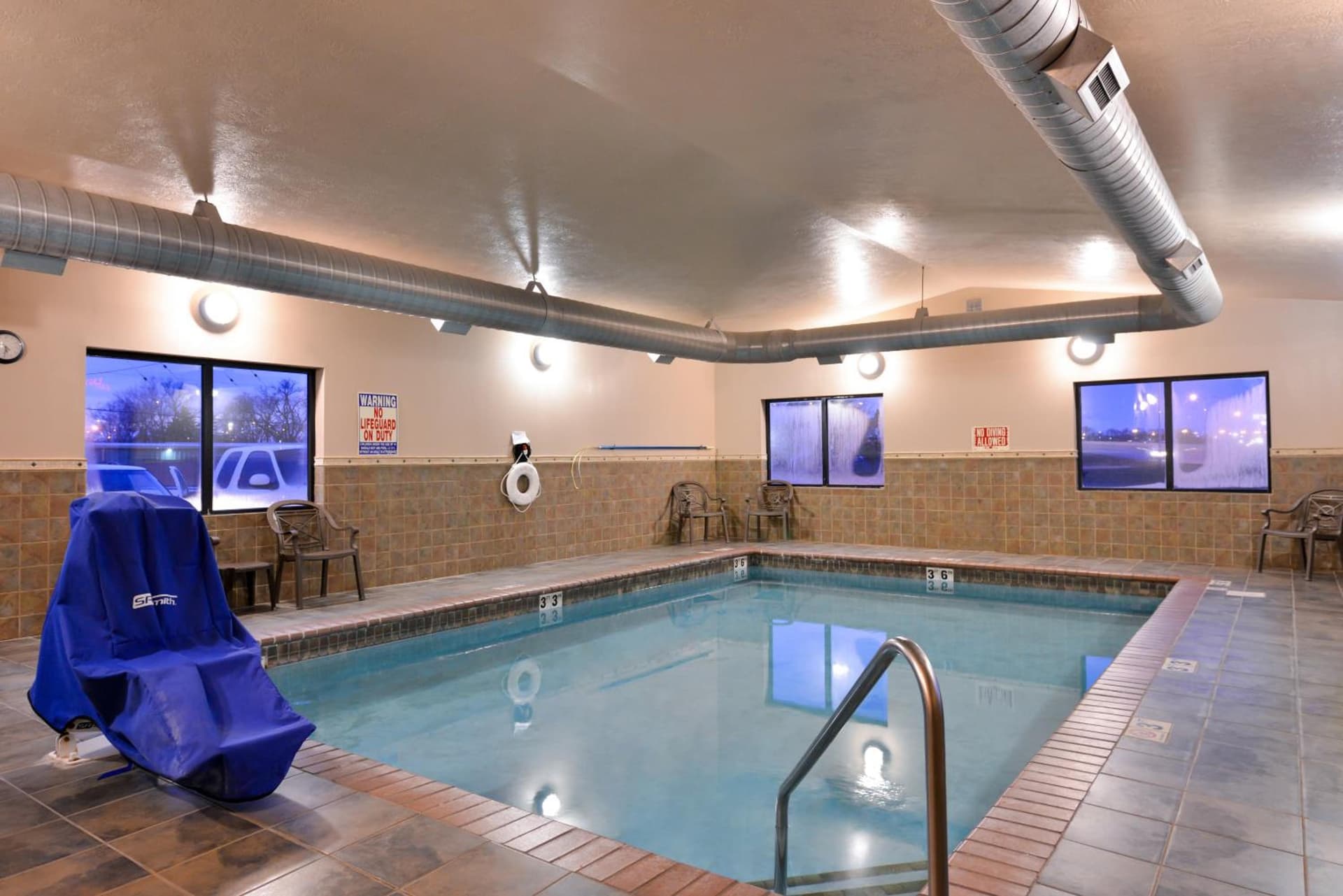 Baymont by Wyndham Sioux Falls North,I-29,Russell St, Airport interior in Sioux Falls, SD — gallery photo 2