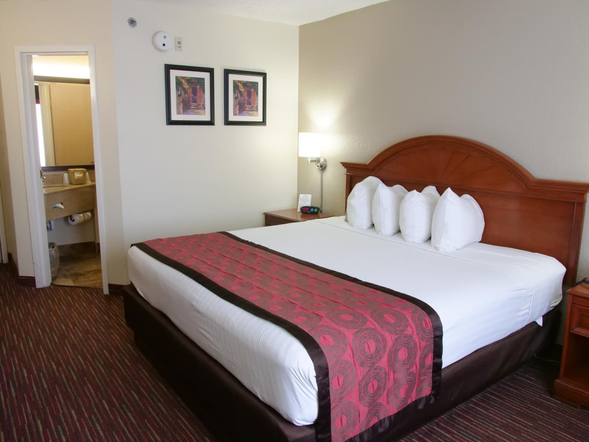Baymont by Wyndham Louisville East gallery photo in Louisville, KY — image 45