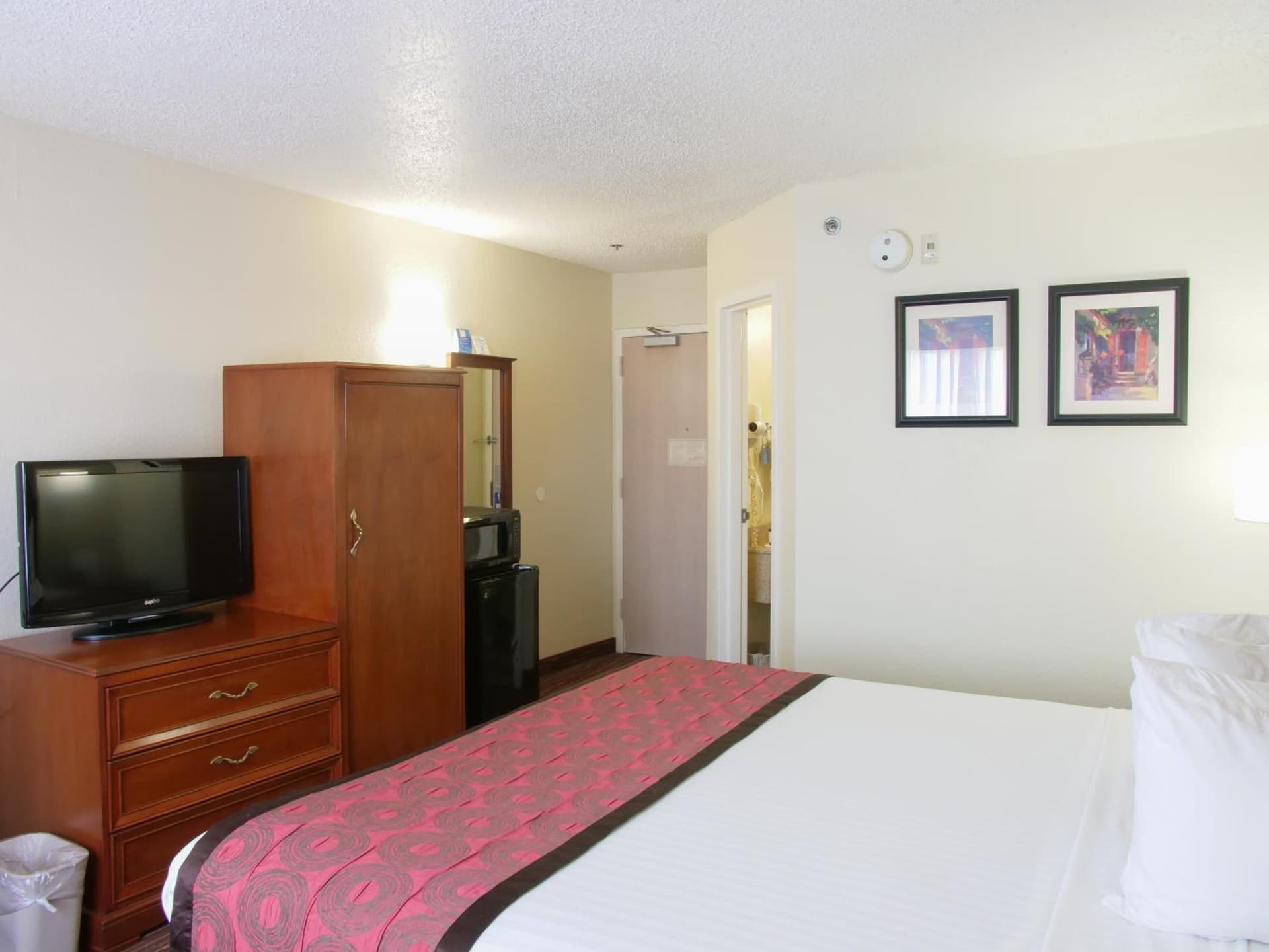 Baymont by Wyndham Louisville East gallery photo in Louisville, KY — image 12