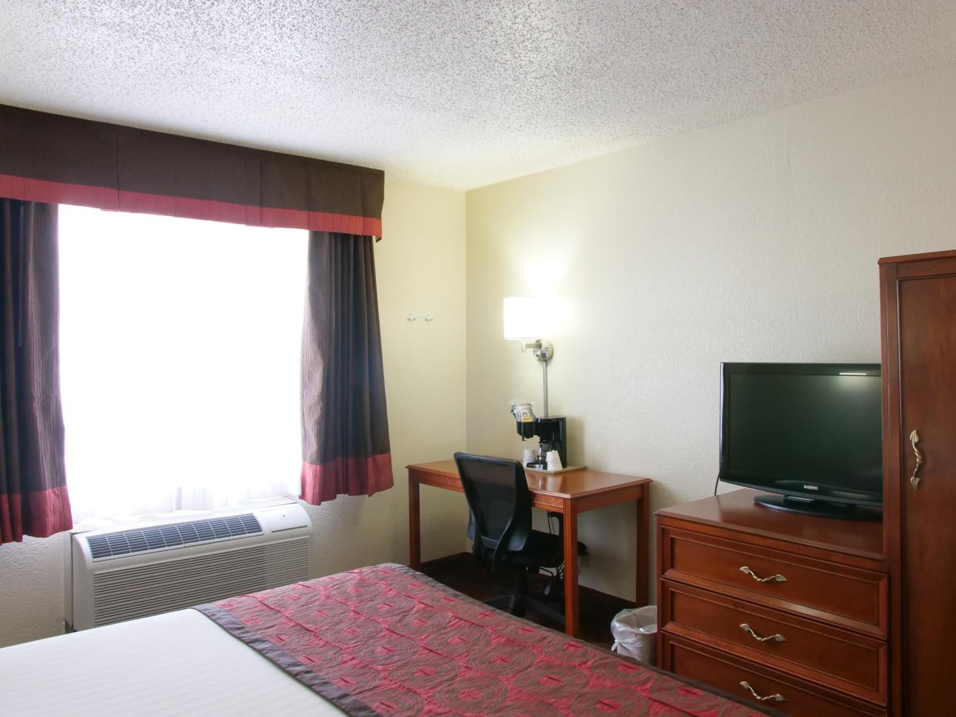 Baymont by Wyndham Louisville East gallery photo in Louisville, KY — image 13