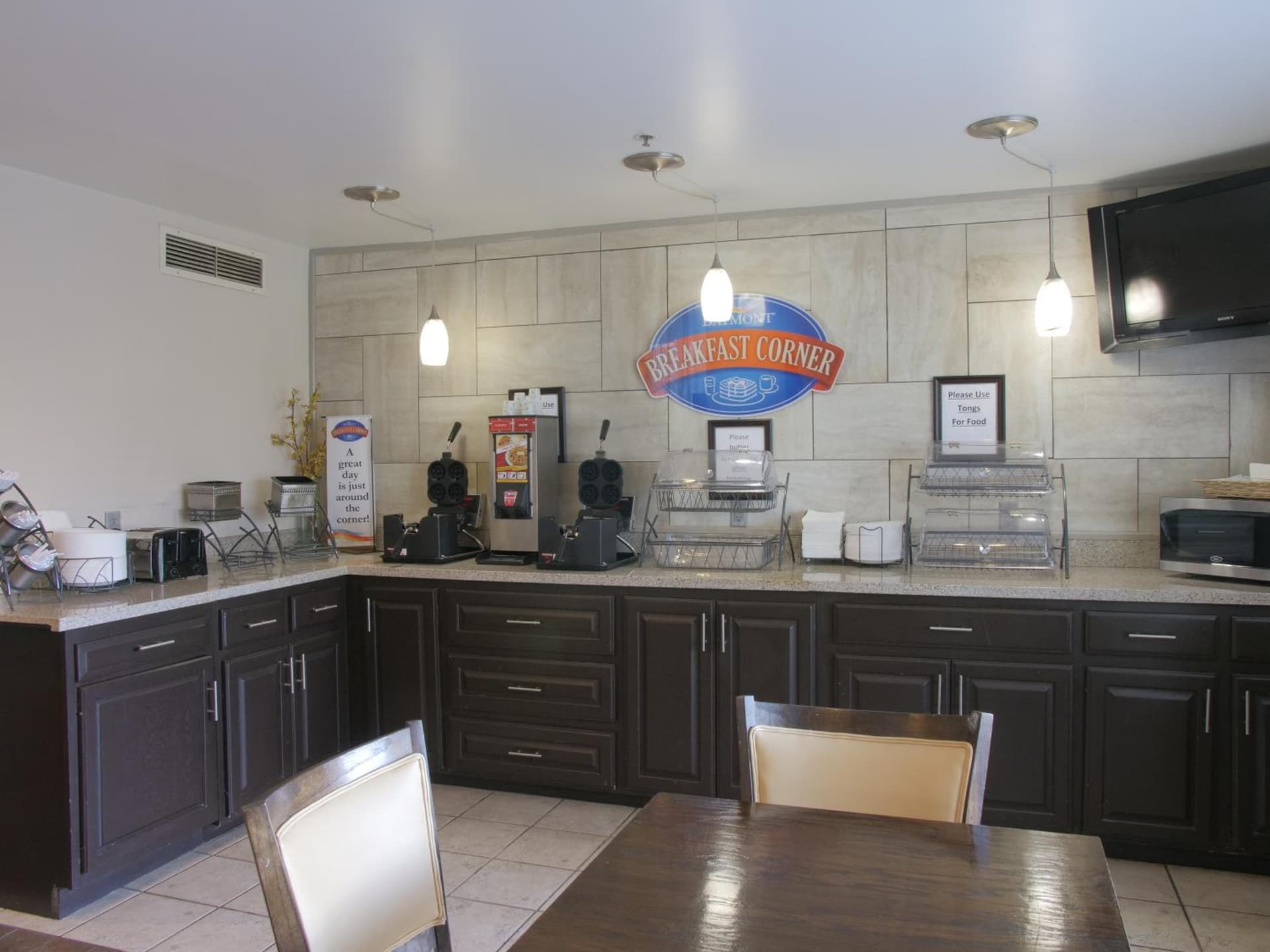 Baymont by Wyndham Louisville East gallery photo in Louisville, KY — image 31