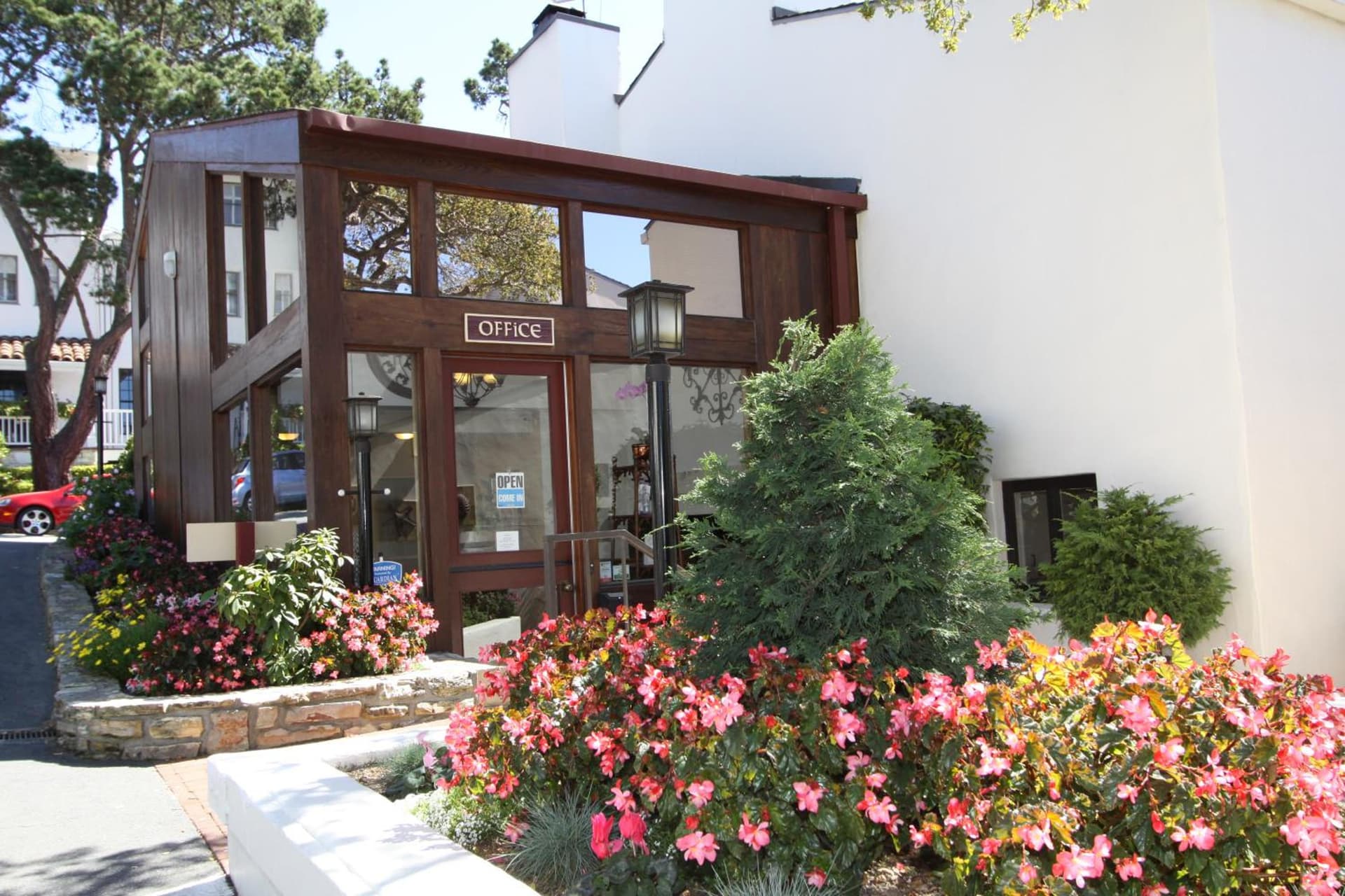 Lobos Lodge gallery photo in Carmel — image 35