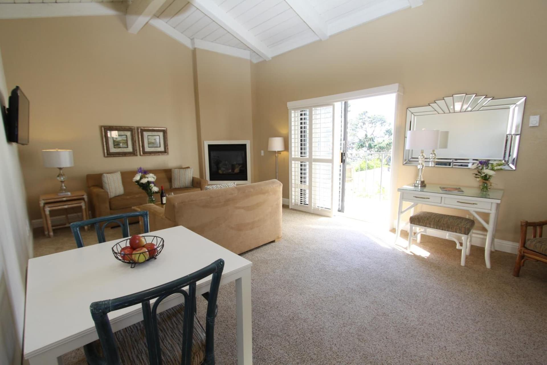 Lobos Lodge gallery photo in Carmel — image 29