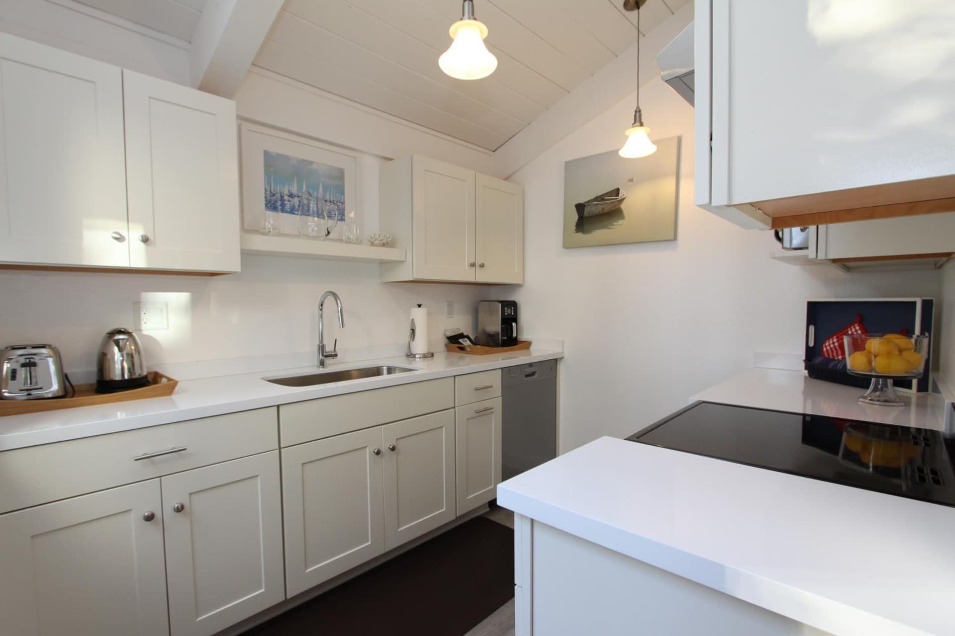 Lobos Lodge gallery photo in Carmel — image 55