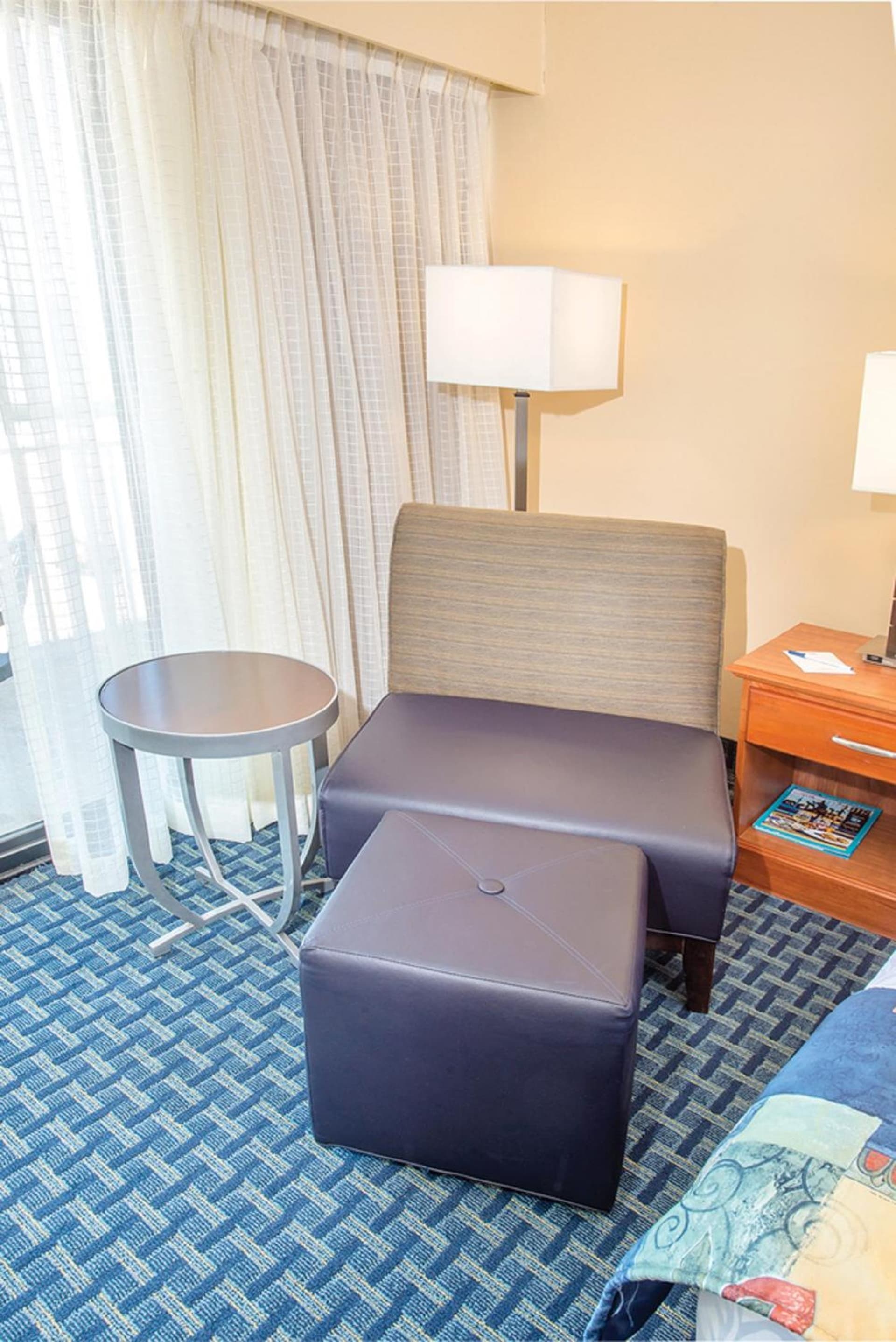 Ramada Plaza by Wyndham Virginia Beach Oceanfront gallery photo in Virginia Beach, VA — image 55
