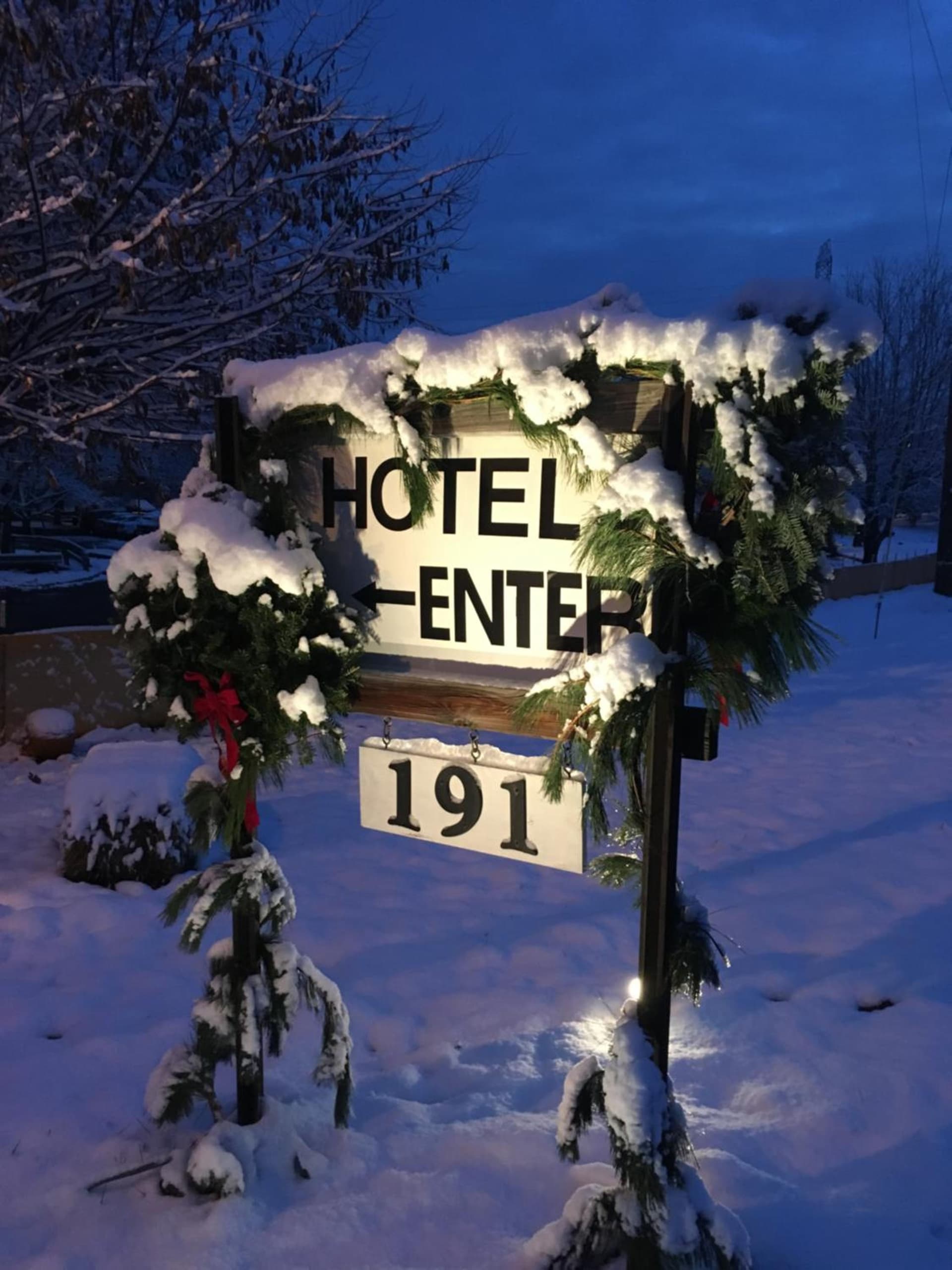 Colts Neck Inn Hotel gallery photo in Colts Neck — image 71
