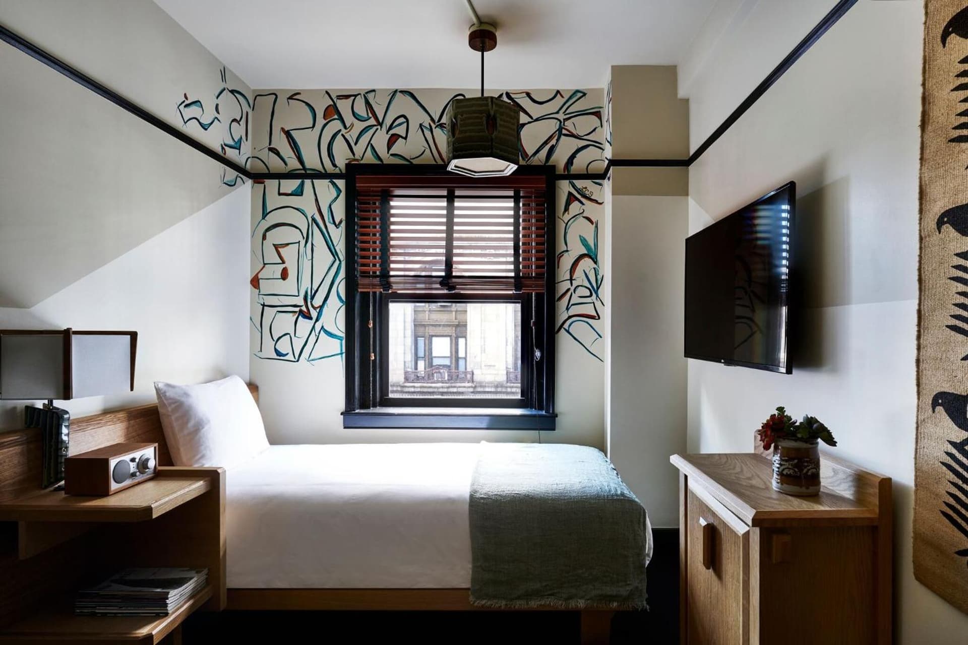 Freehand New York property views in New York, NY — gallery photo 3