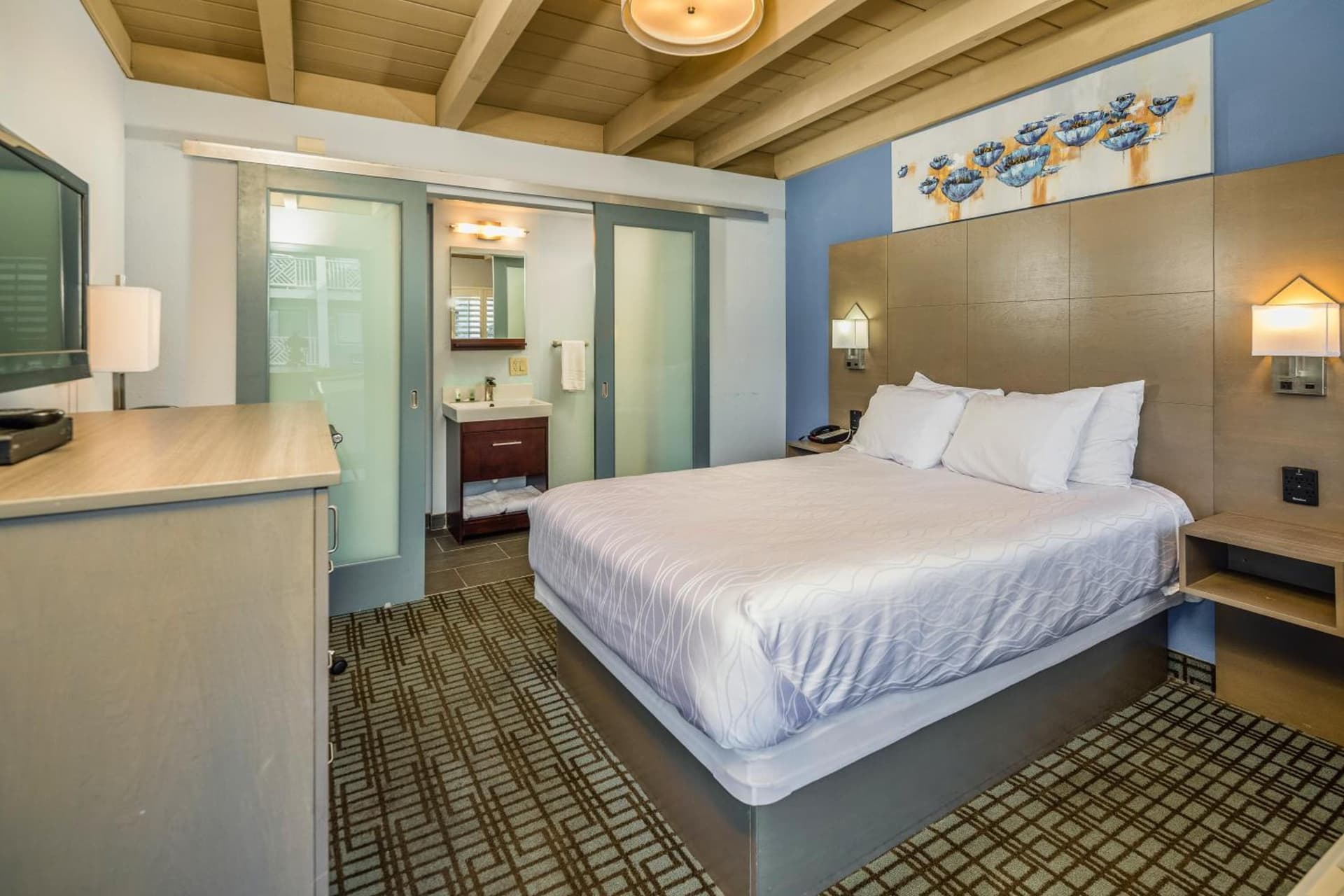 Silicon Valley Inn property views in Belmont, CA — gallery photo 3