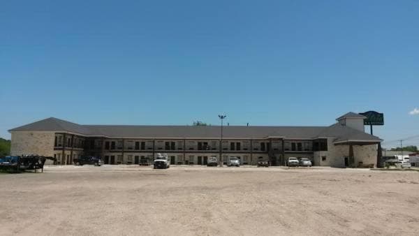 Atria Inn & Suites property views in Three Rivers, TX — gallery photo 3