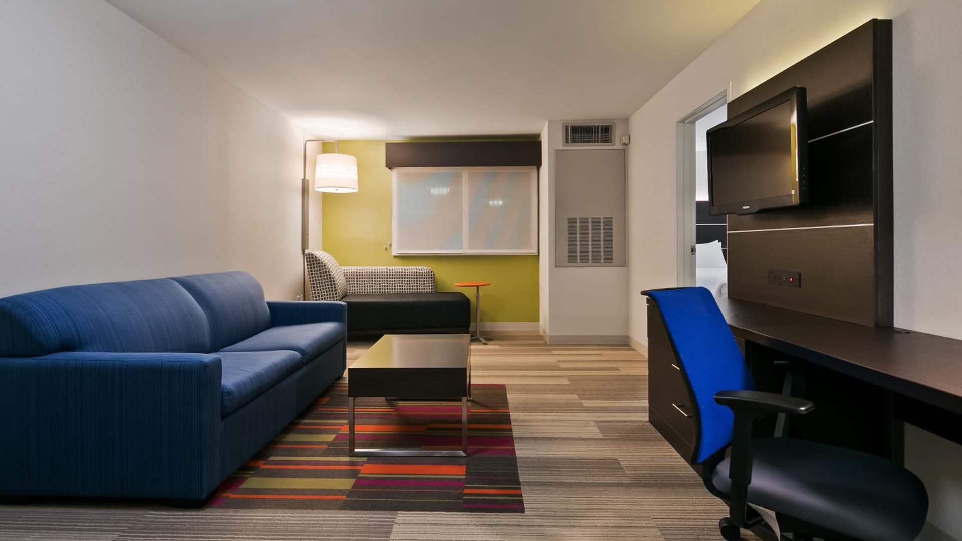 Holiday Inn Express Hotel & Suites Everett by IHG gallery photo in Everett, WA — image 16