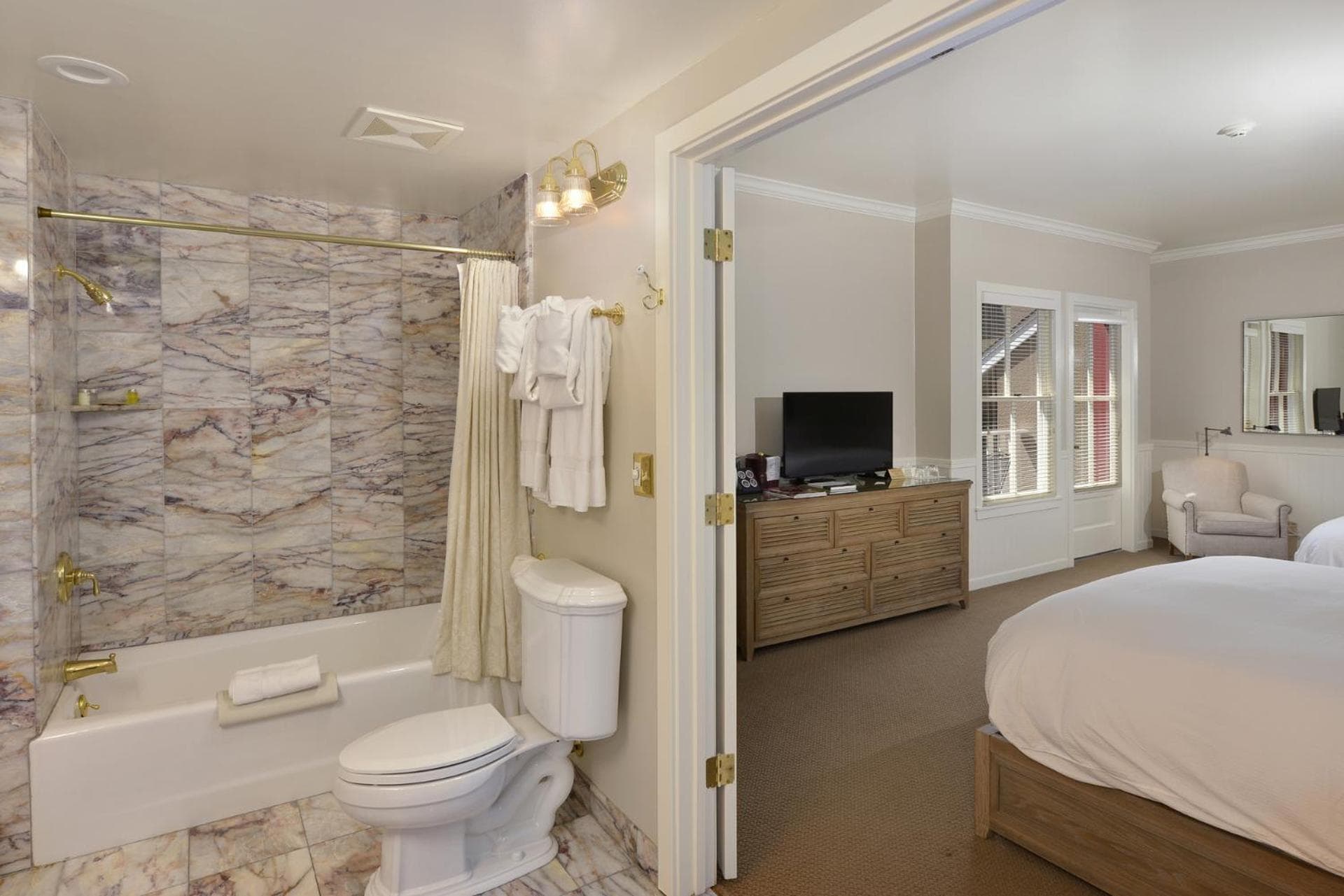 Hotel La Rose gallery photo in Santa Rosa, CA — image 35