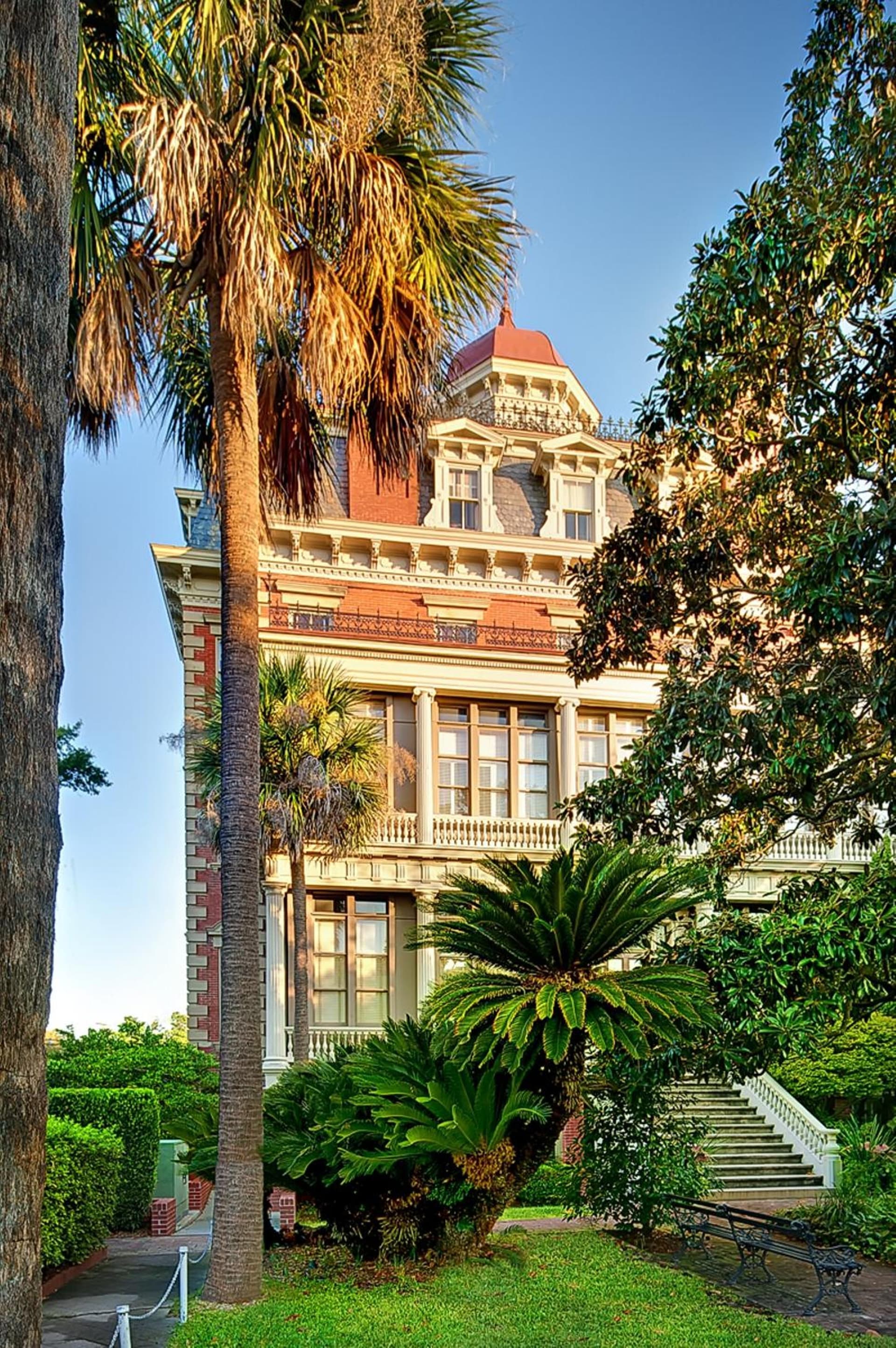 Wentworth Mansion interior in Charleston, SC — gallery photo 2