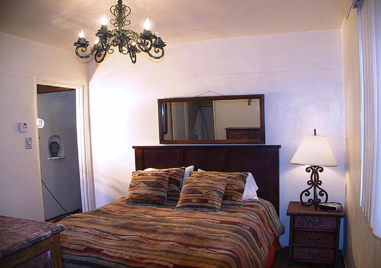 Casas de Suenos Old Town Historic Inn, an Ascend Collection Hotel gallery photo in Albuquerque, NM — image 59