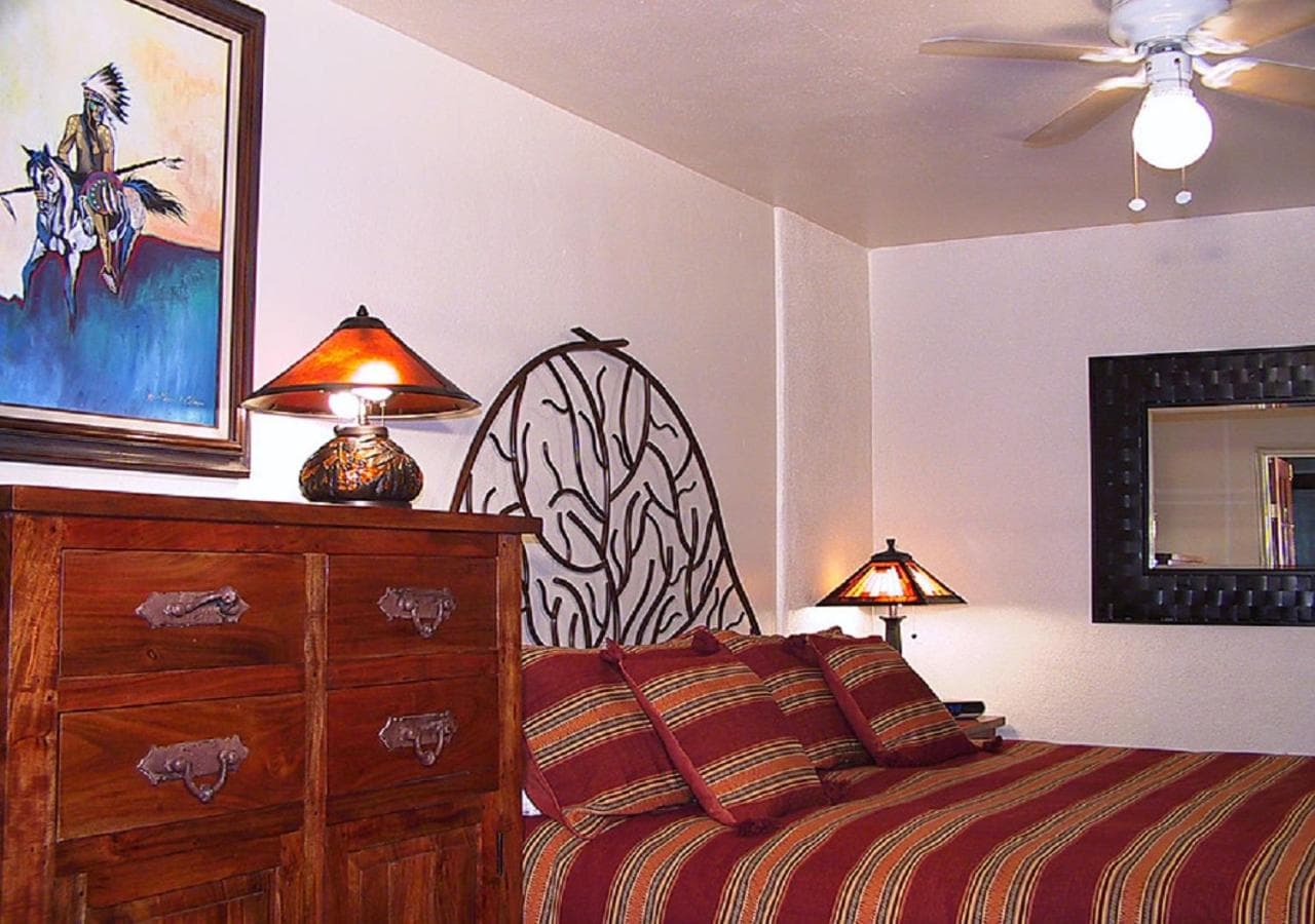 Casas de Suenos Old Town Historic Inn, an Ascend Collection Hotel gallery photo in Albuquerque, NM — image 26