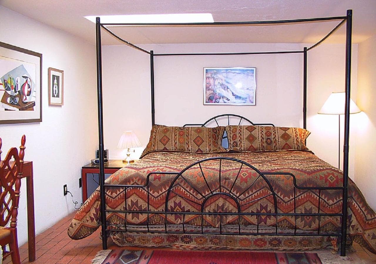 Casas de Suenos Old Town Historic Inn, an Ascend Collection Hotel gallery photo in Albuquerque, NM — image 68