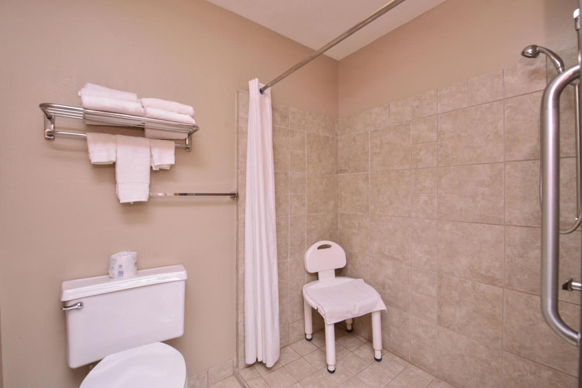 Baymont by Wyndham Sioux Falls North,I-29,Russell St, Airport gallery photo in Sioux Falls, SD — image 4