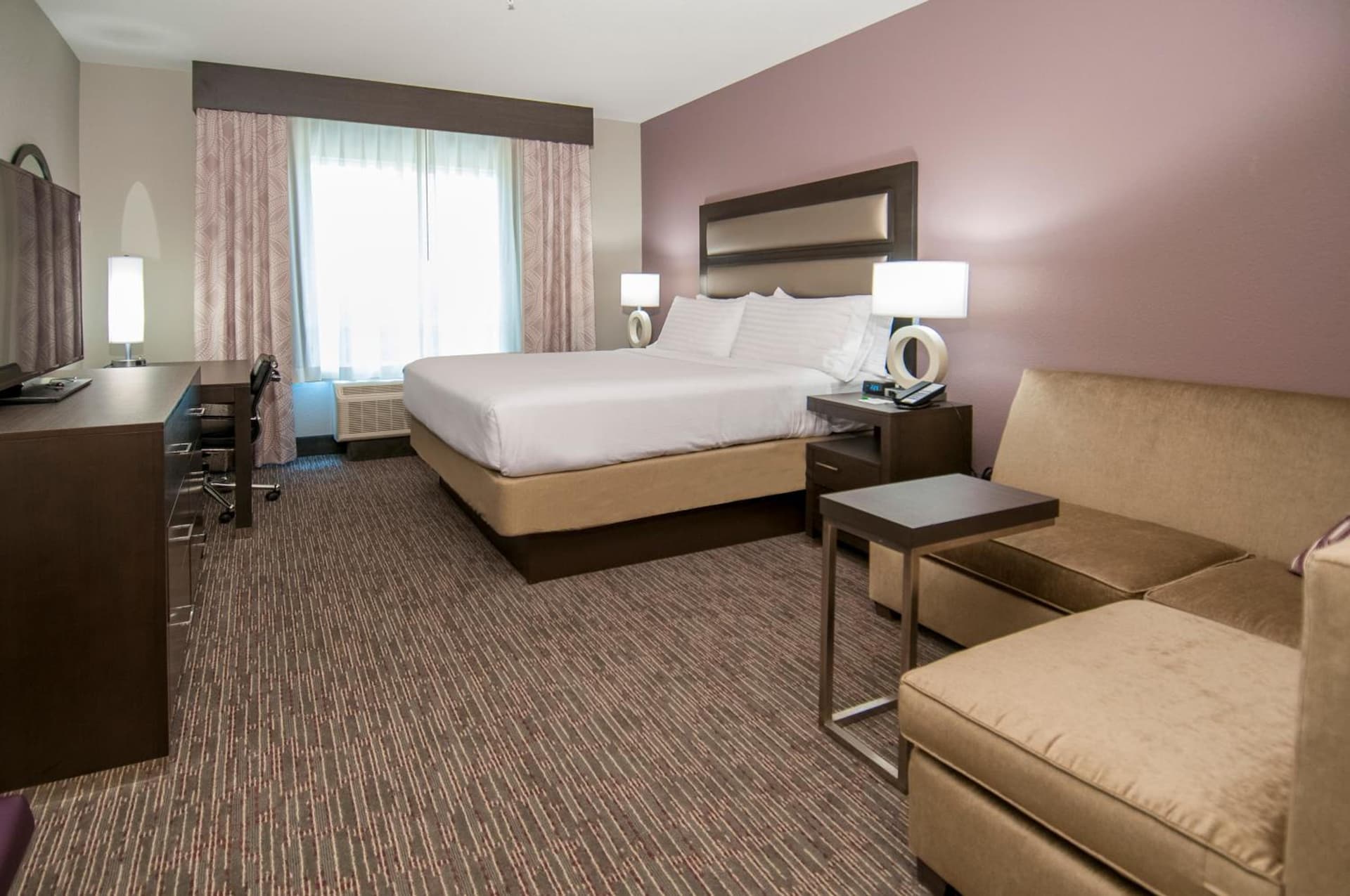 Holiday Inn - New Orleans Airport North by IHG interior in Kenner, LA — gallery photo 2