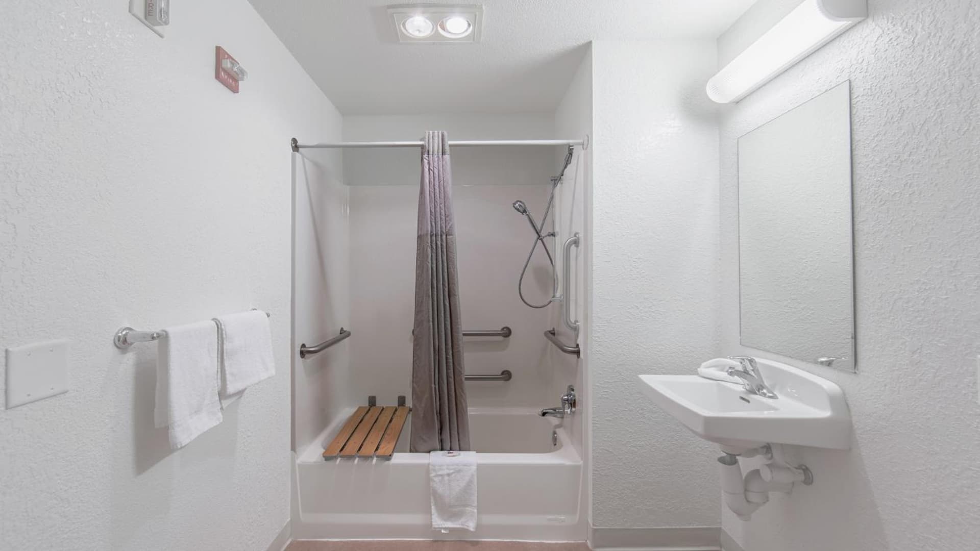 Motel 6-Medford, OR - North gallery photo in Medford, OR — image 23
