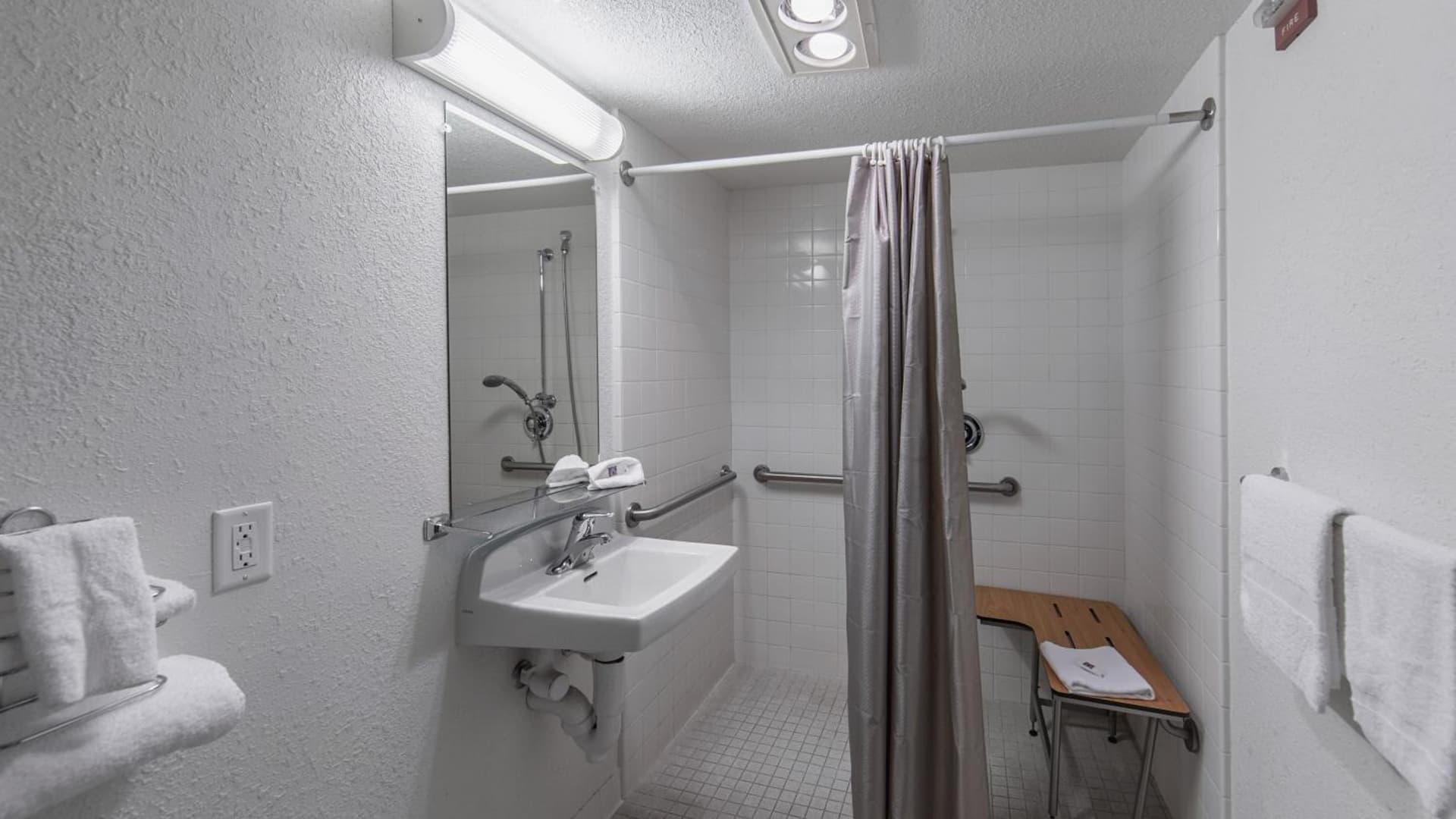 Motel 6-Medford, OR - North gallery photo in Medford, OR — image 31