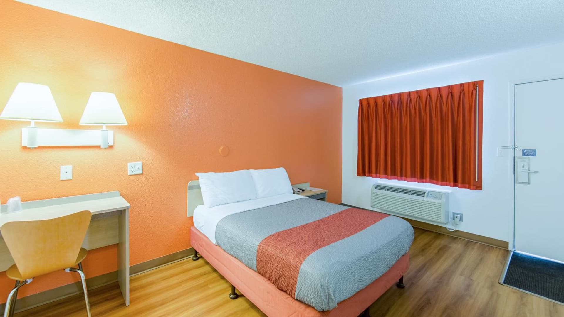 Motel 6-Medford, OR - North gallery photo in Medford, OR — image 5