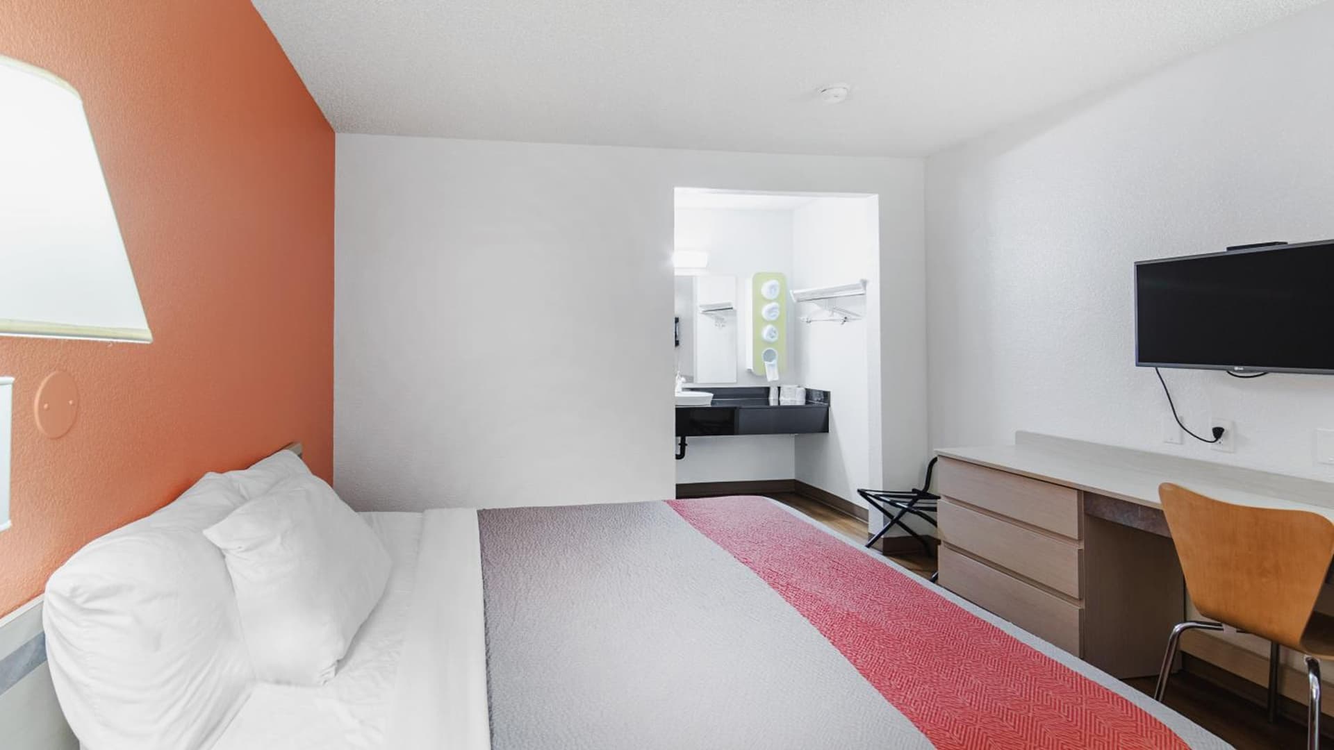 Motel 6-Medford, OR - North gallery photo in Medford, OR — image 41
