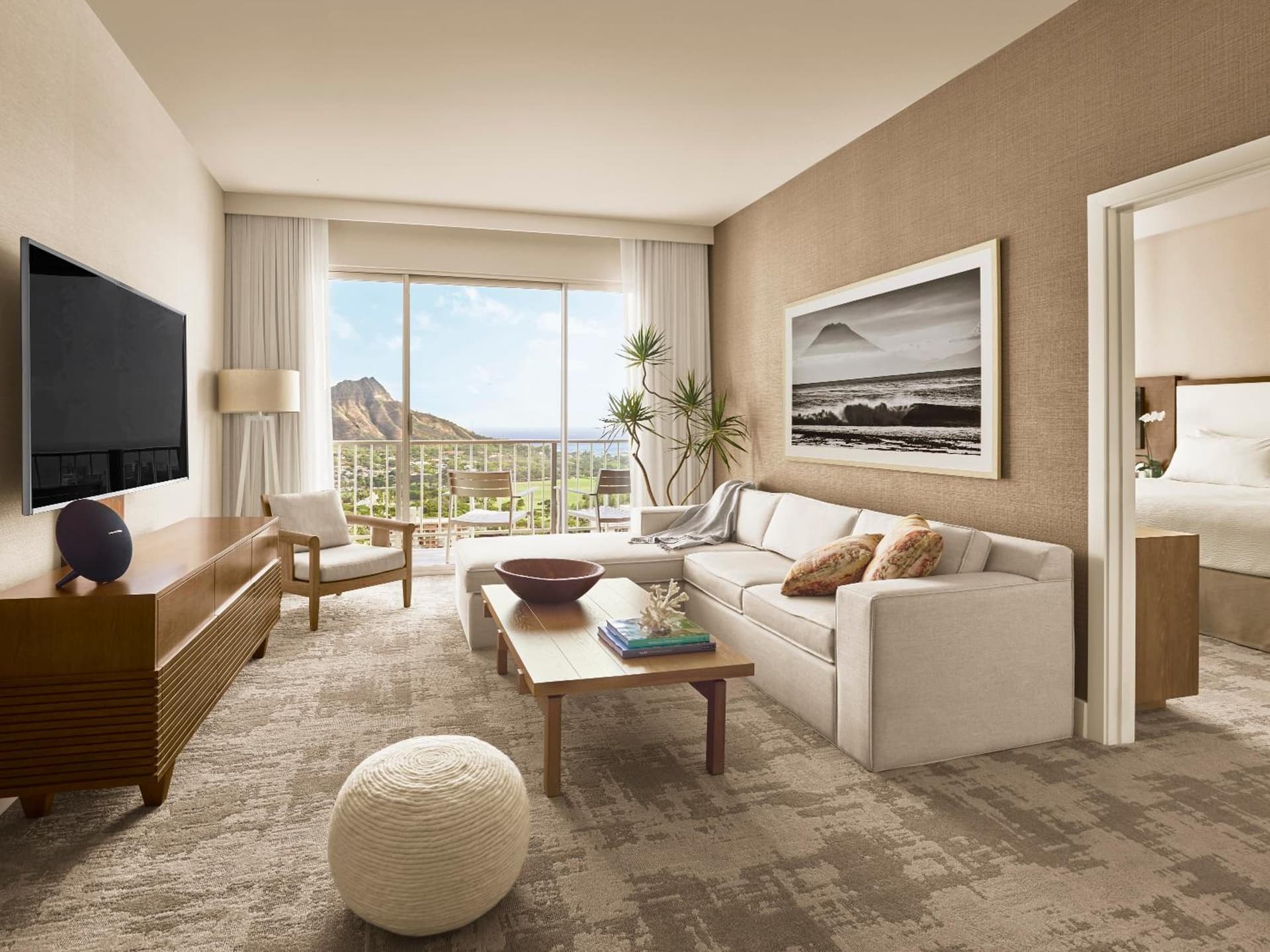'Alohilani Resort Waikiki Beach gallery photo in Honolulu, HI — image 61