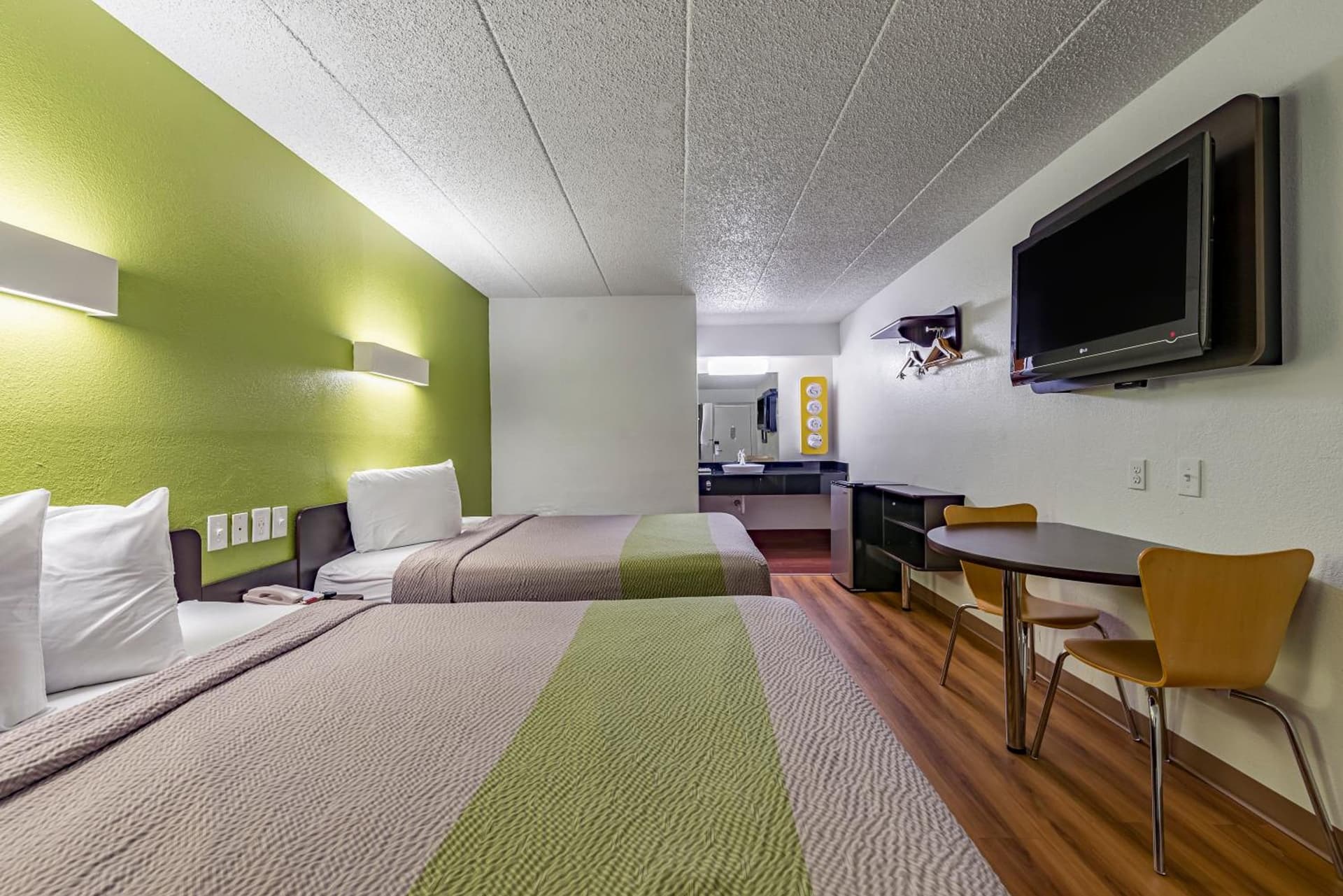Days Inn by Wyndham Cincinnati I-71 gallery photo in Cincinnati, OH — image 4