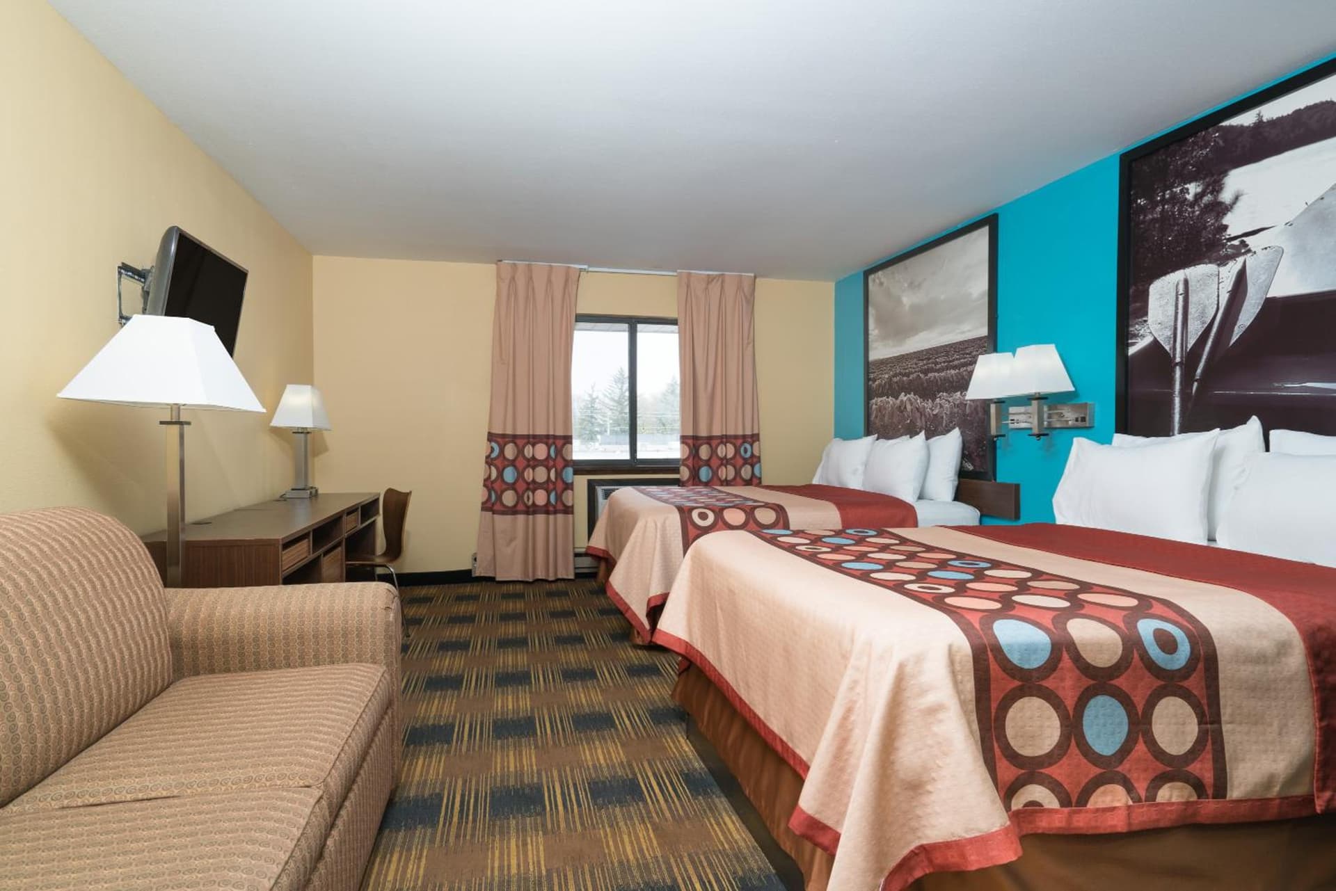 Super 8 by Wyndham Rochester Mayo Clinic Area gallery photo in Rochester, MN — image 12