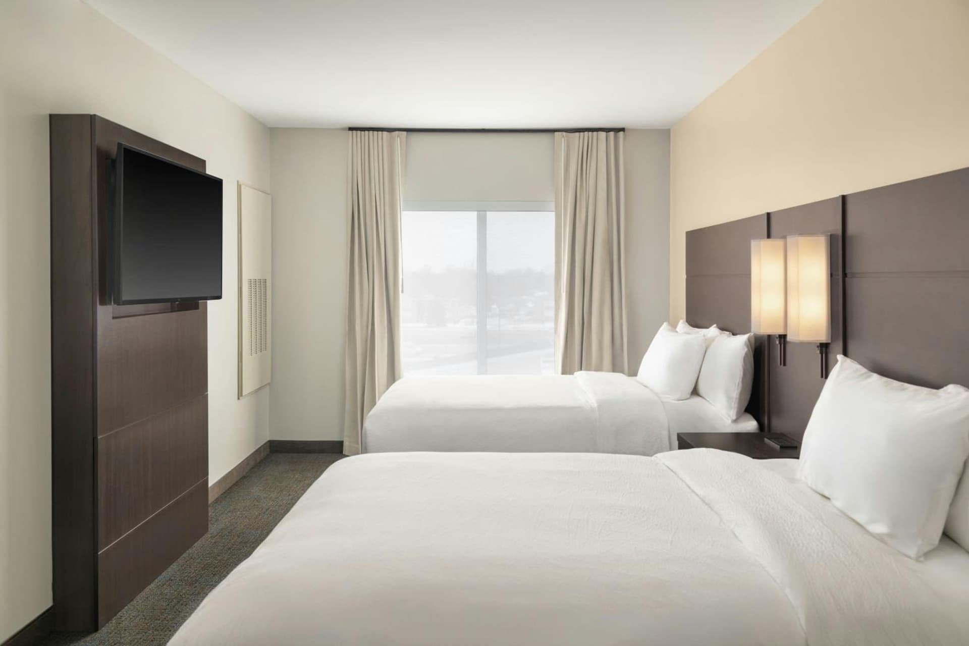 Residence Inn by Marriott Detroit Dearborn gallery photo in Dearborn, MI — image 11