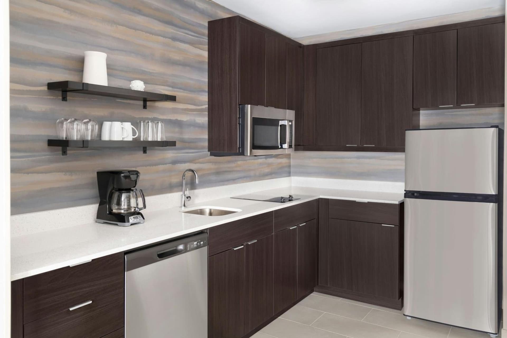 Residence Inn by Marriott Detroit Dearborn gallery photo in Dearborn, MI — image 23