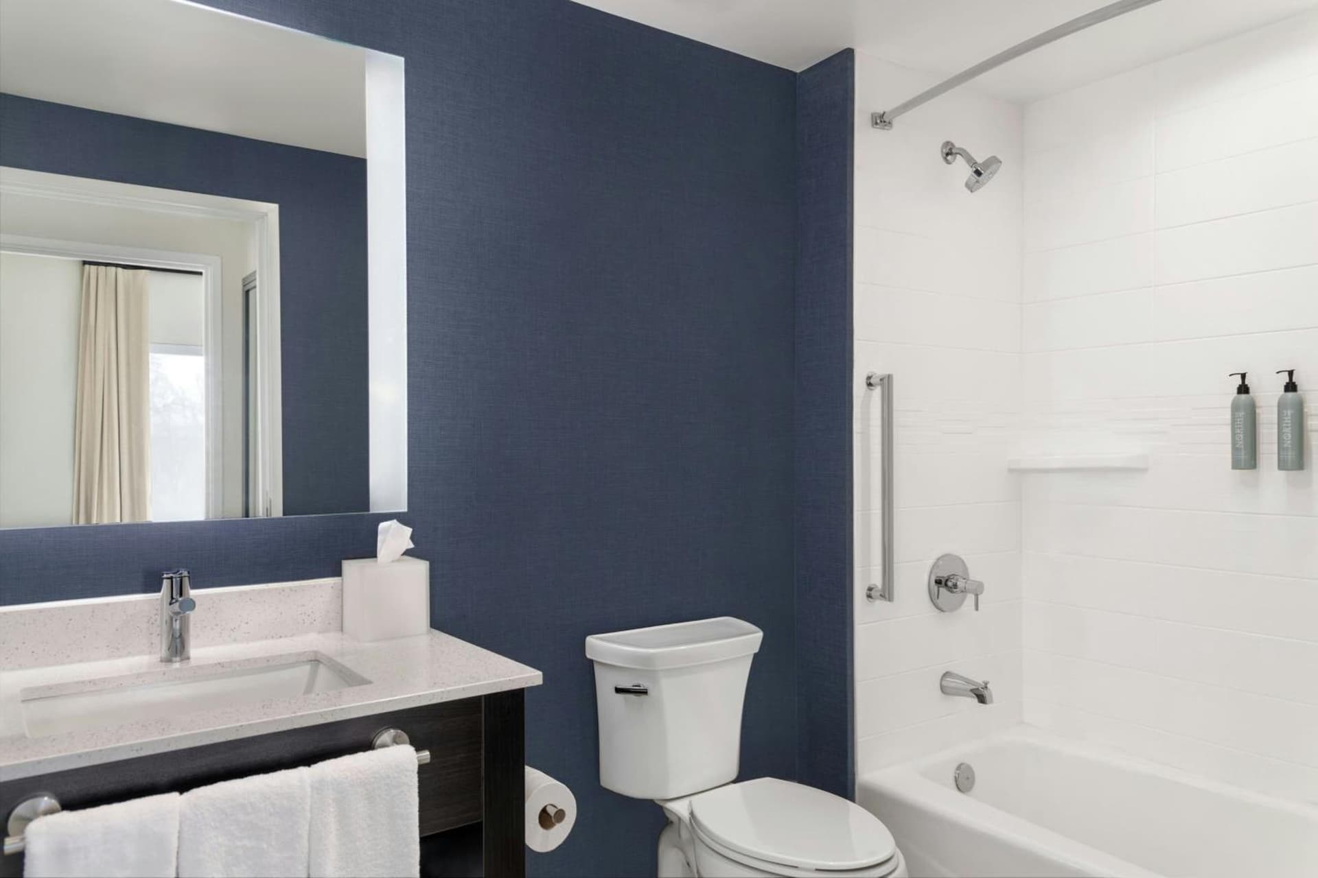 Residence Inn by Marriott Detroit Dearborn gallery photo in Dearborn, MI — image 26