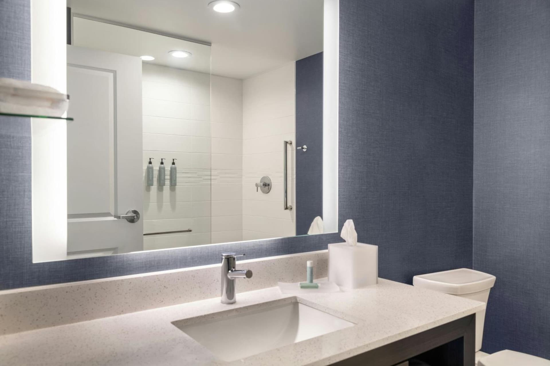 Residence Inn by Marriott Detroit Dearborn gallery photo in Dearborn, MI — image 27