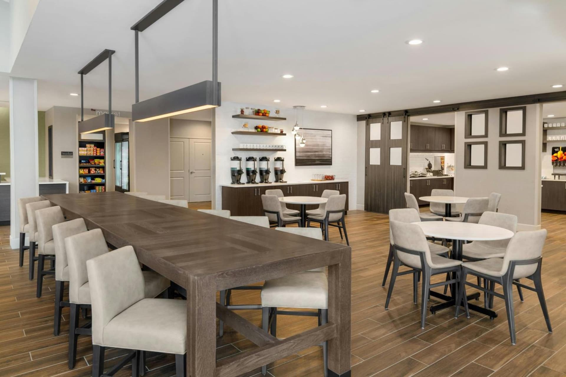 Residence Inn by Marriott Detroit Dearborn gallery photo in Dearborn, MI — image 30