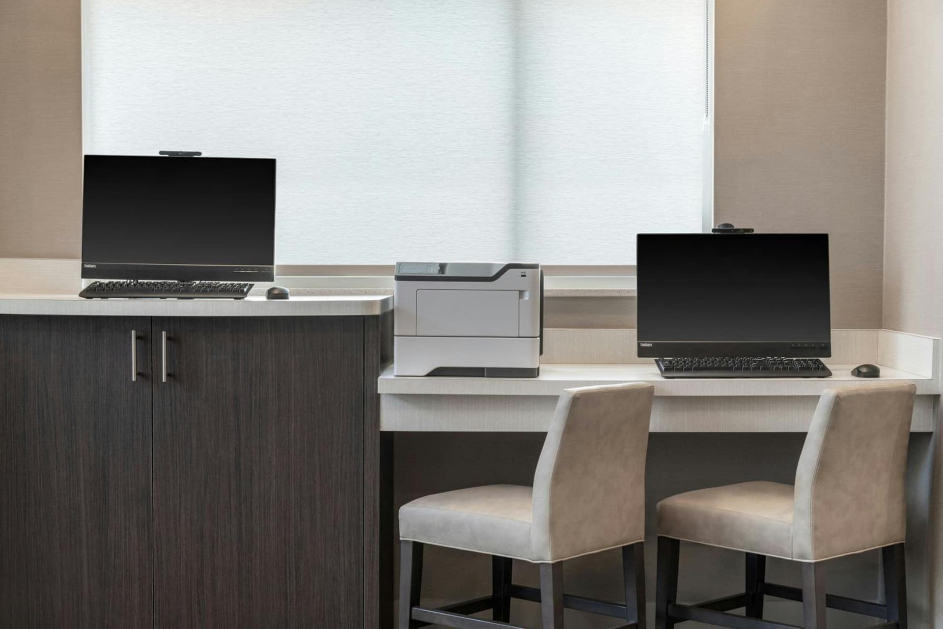 Residence Inn by Marriott Detroit Dearborn gallery photo in Dearborn, MI — image 31