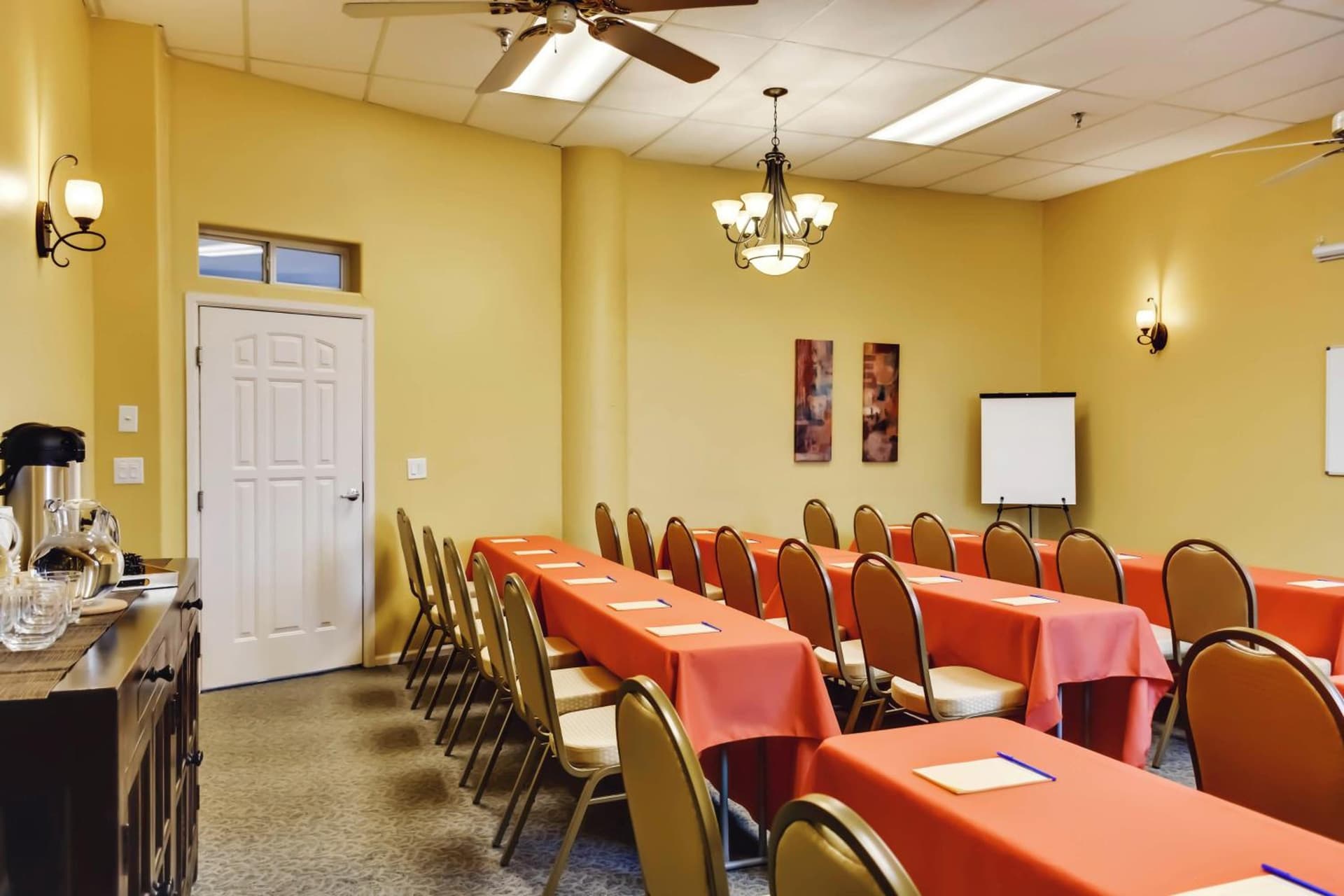 Forest Villas Hotel gallery photo in Prescott, AZ — image 94