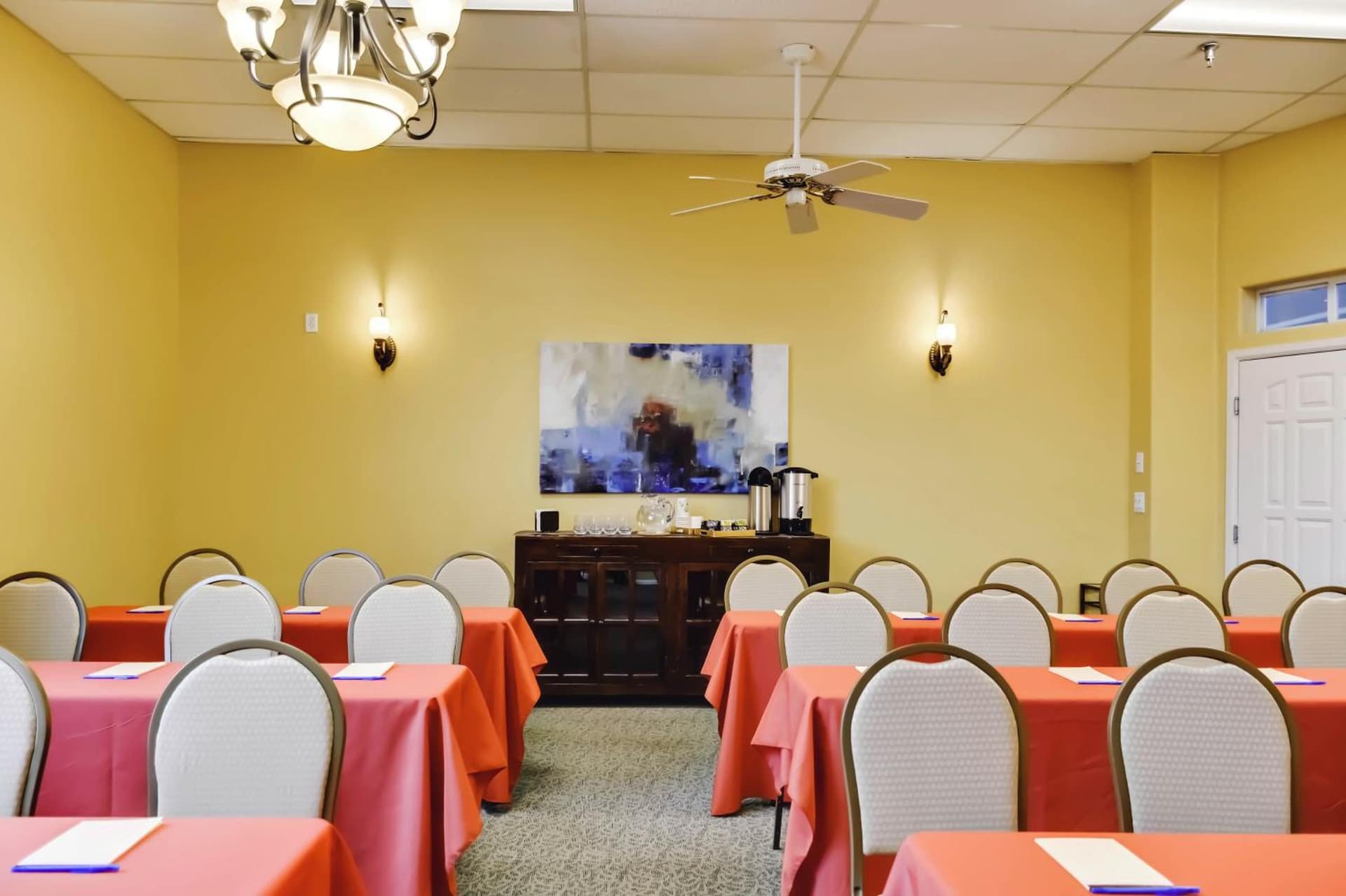 Forest Villas Hotel gallery photo in Prescott, AZ — image 87
