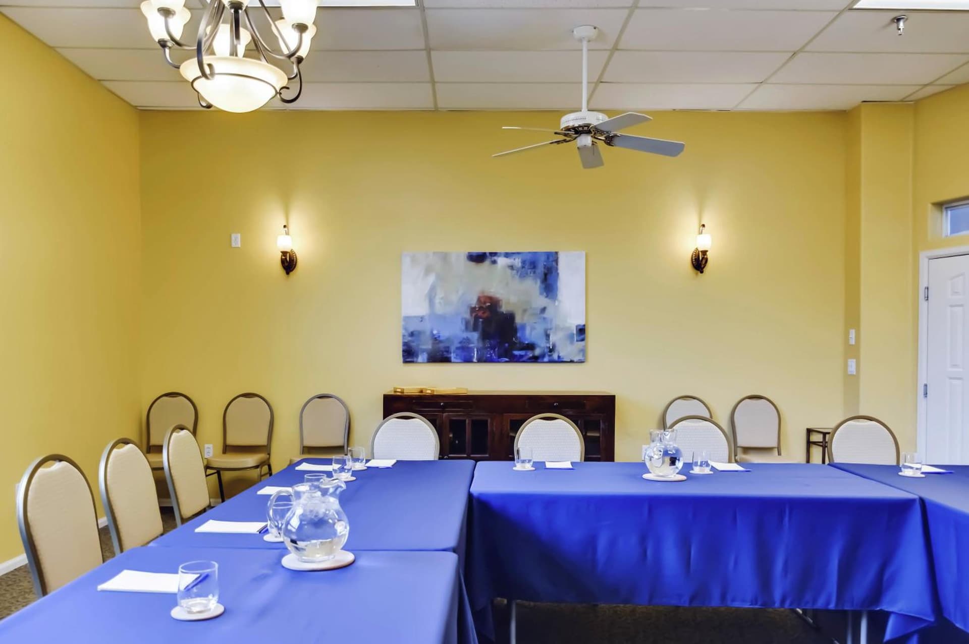 Forest Villas Hotel gallery photo in Prescott, AZ — image 139