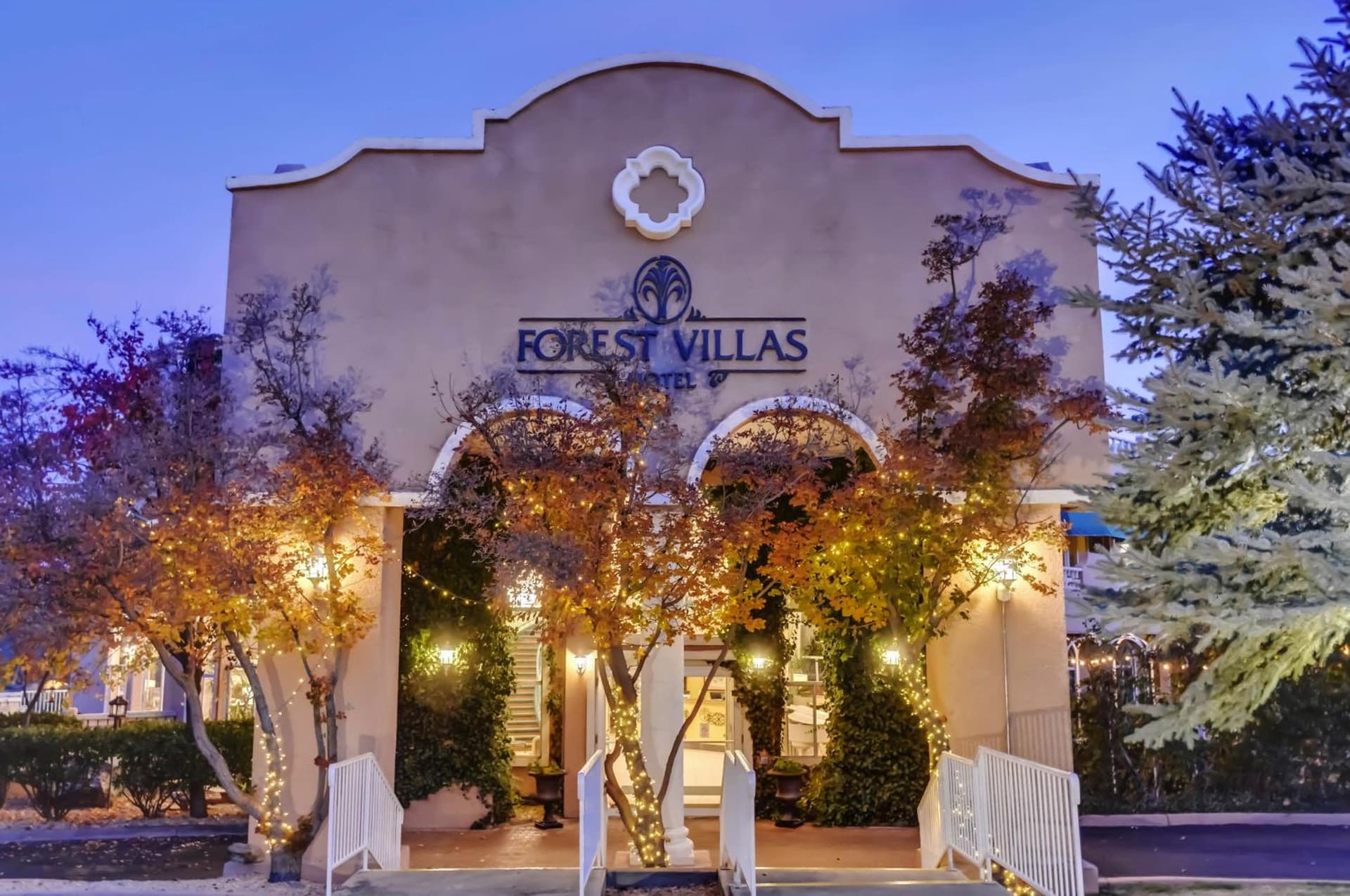 Forest Villas Hotel featured exterior or lobby in Prescott, AZ — similar hotel