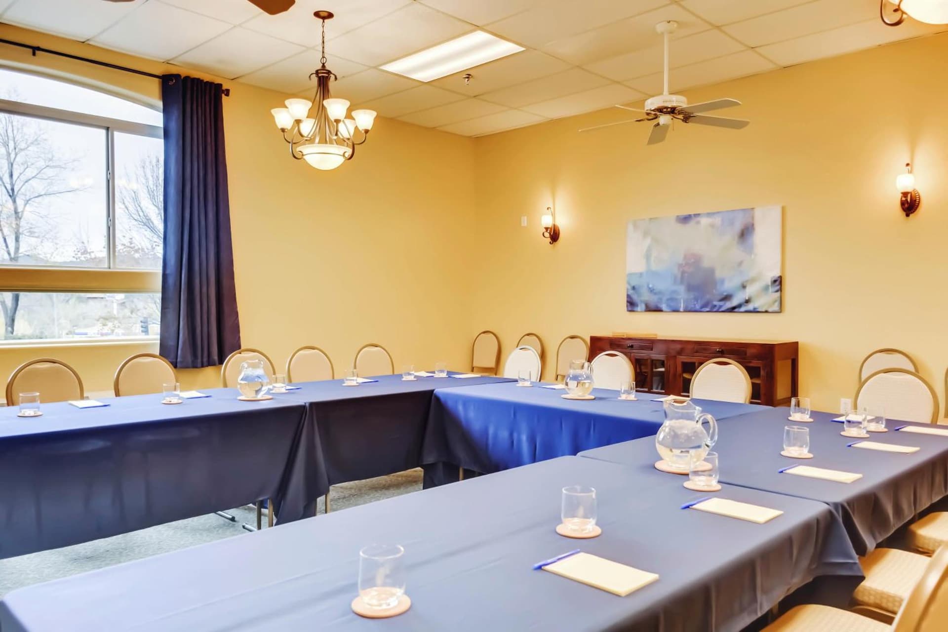 Forest Villas Hotel gallery photo in Prescott, AZ — image 231
