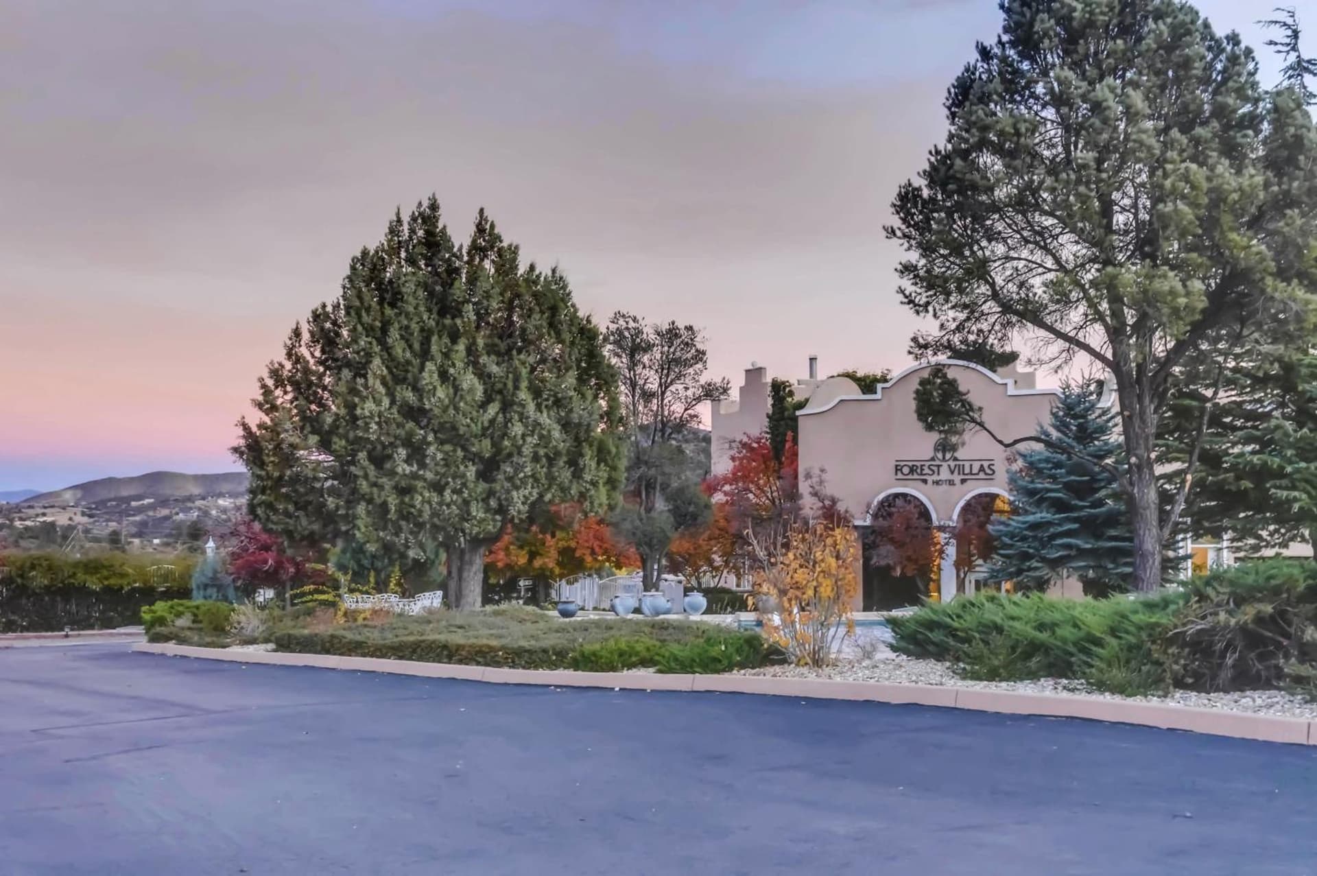 Forest Villas Hotel gallery photo in Prescott, AZ — image 192