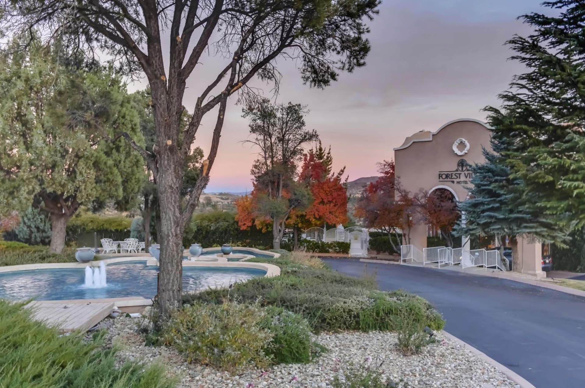 Forest Villas Hotel gallery photo in Prescott, AZ — image 189