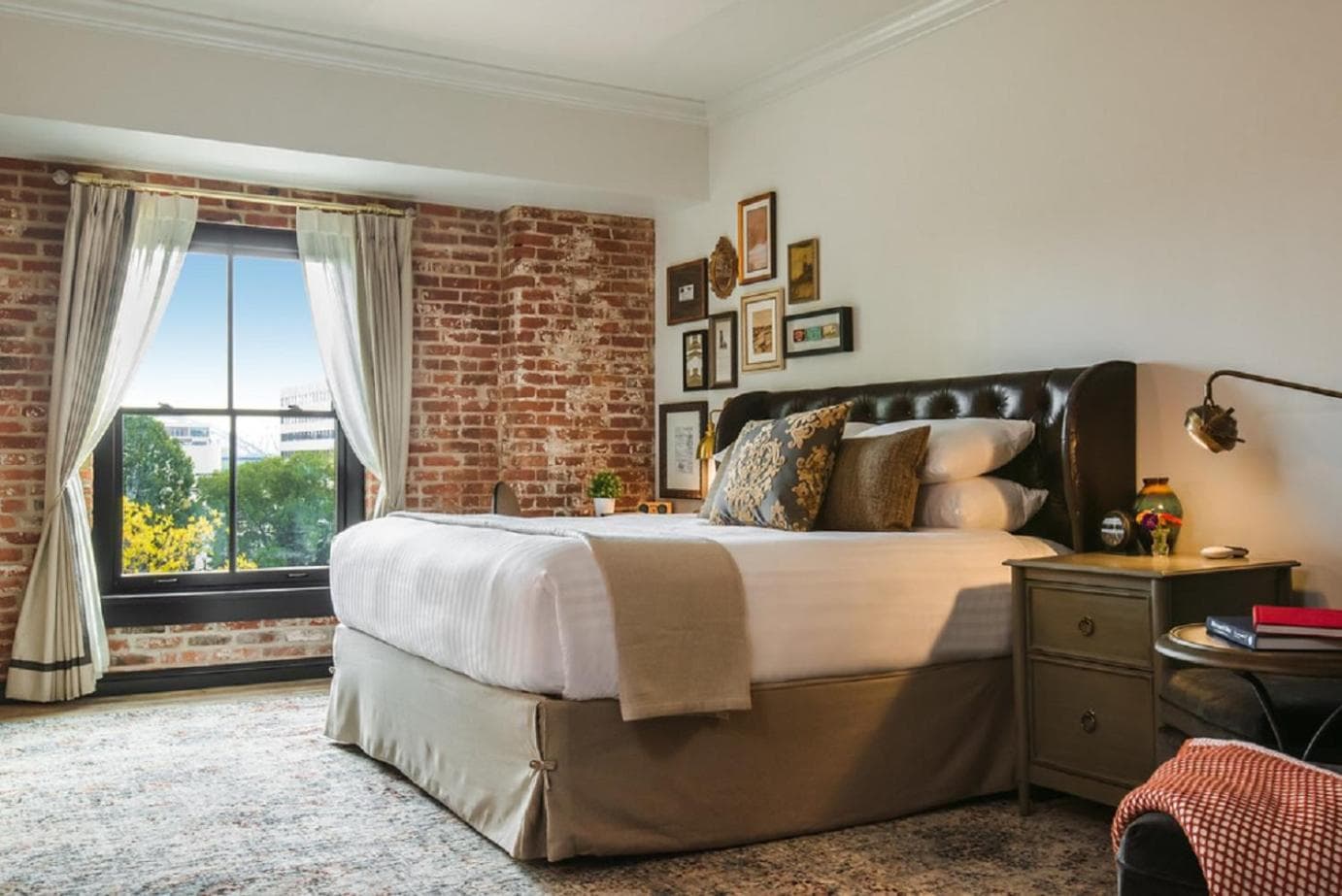 The Charmant Hotel gallery photo in La Crosse, WI — image 9